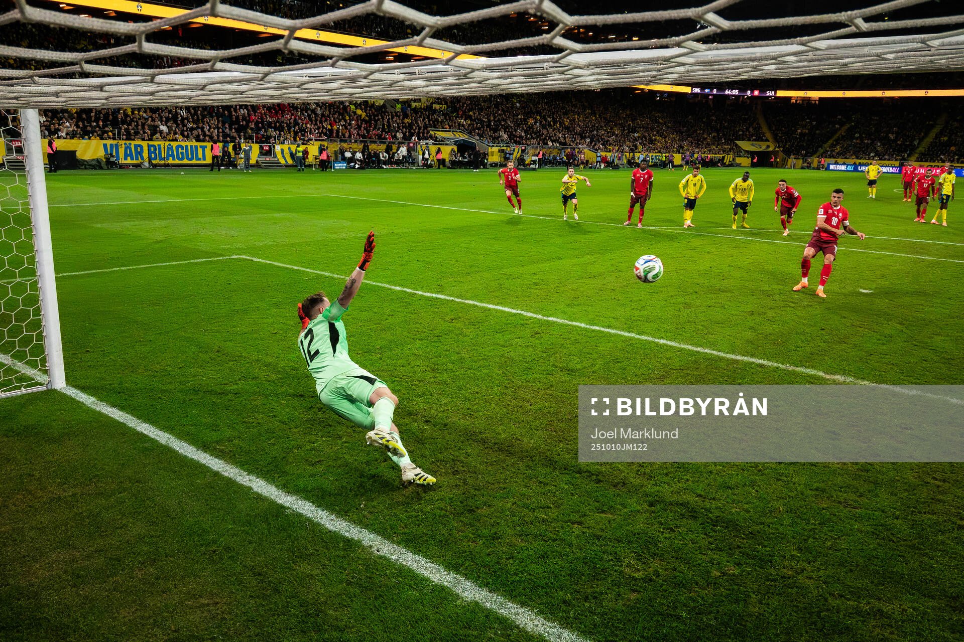 Goalkeeper Viktor Johansson lets in the 0-1 goal