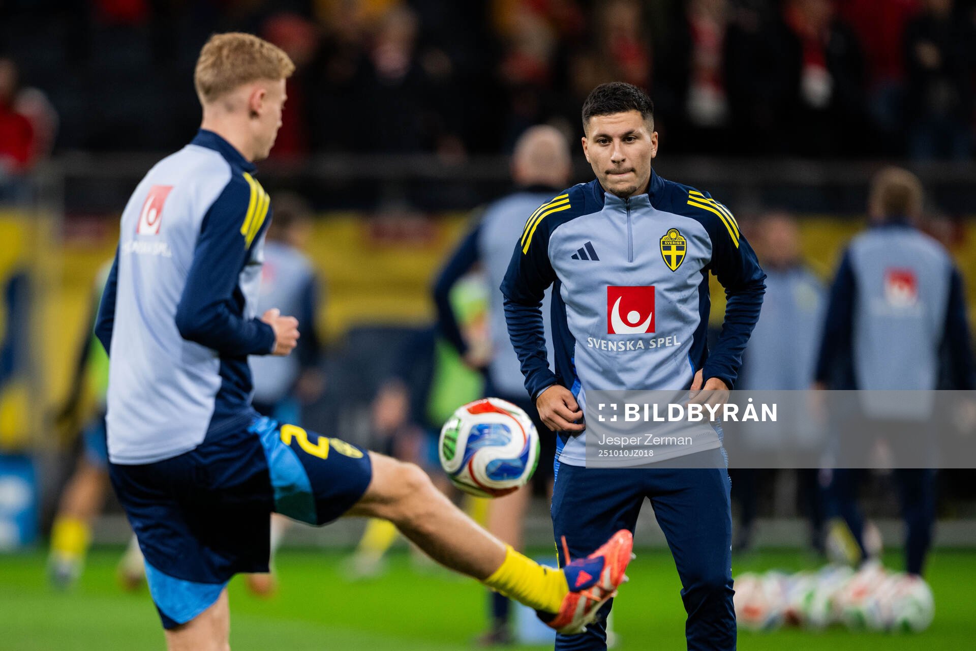 Hugo Larsson and Roony Bardghji of Sweden
