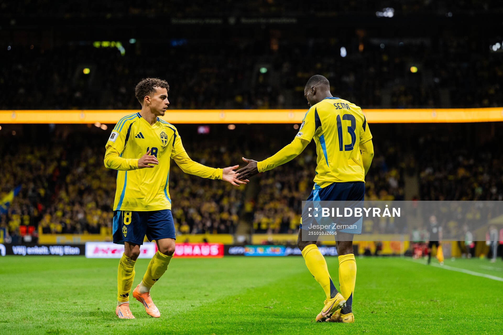 Yasin Ayari and Ken Sema of Sweden