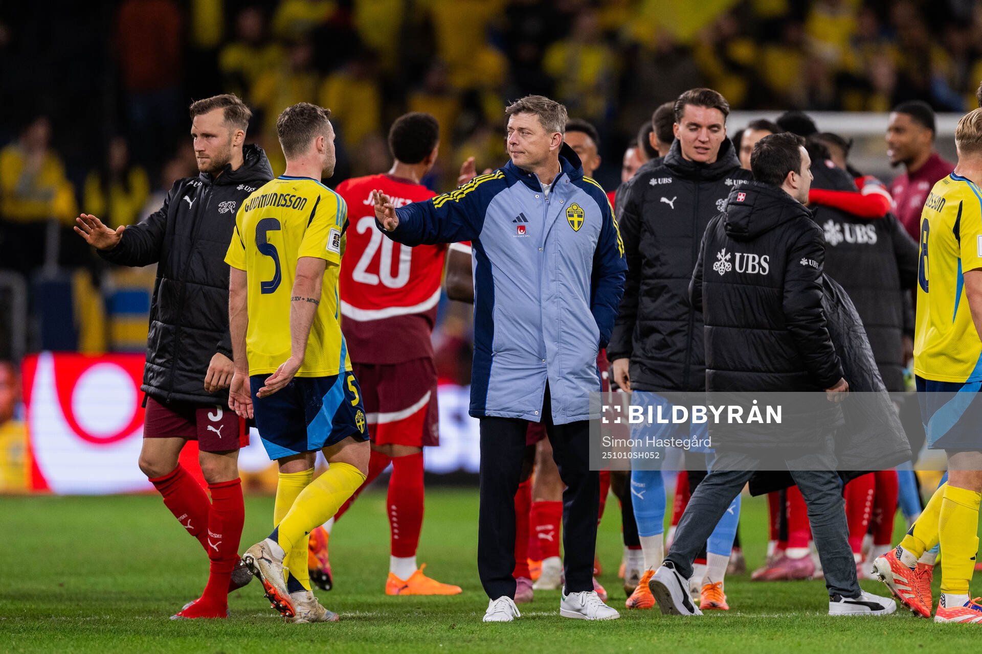 Head coach Jon Dahl Tomasson of Sweden