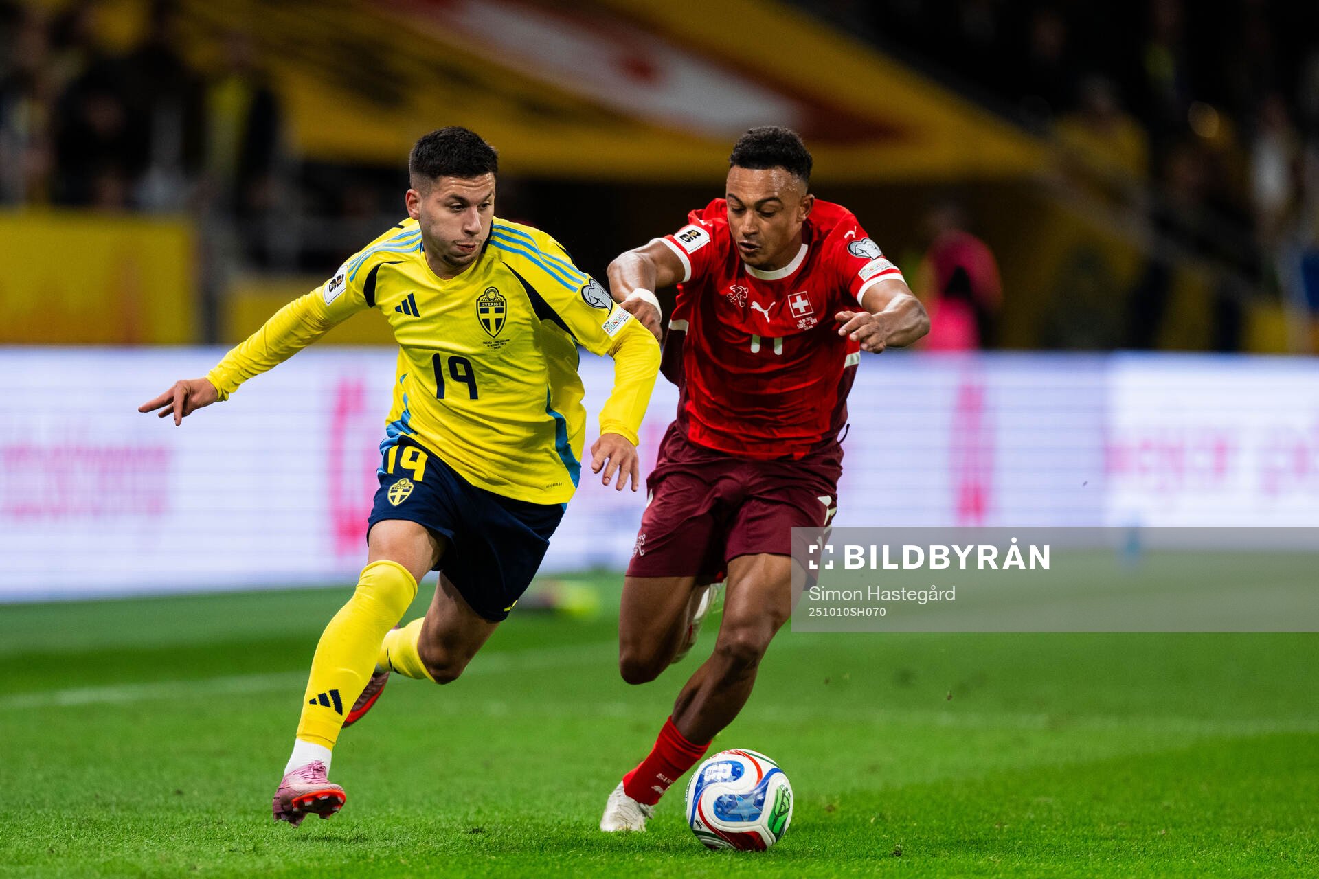 Roony Bardghji of Sweden and Dan Ndoye of Switzerland