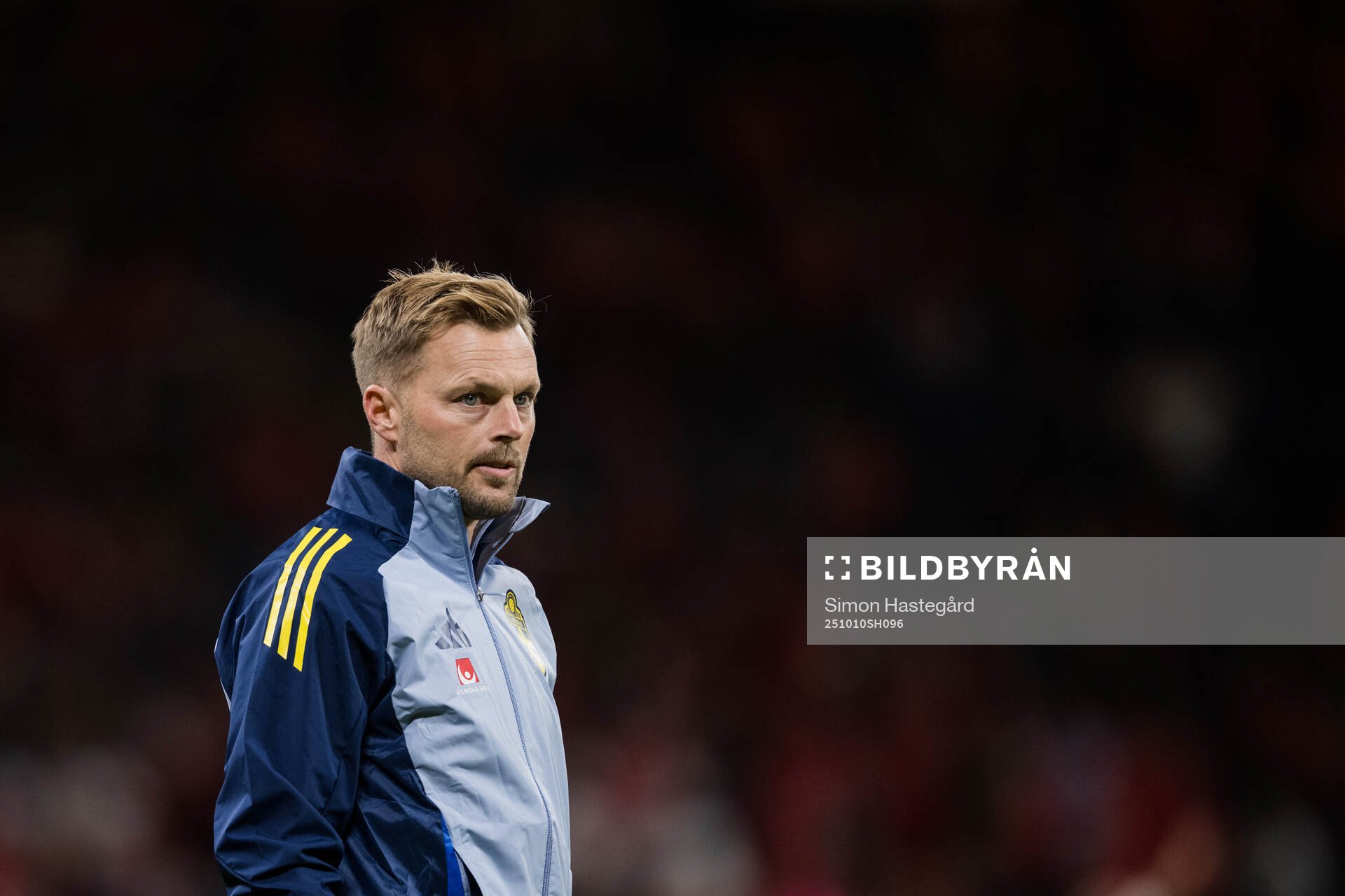 Assistant coach Sebastian Larsson of Sweden
