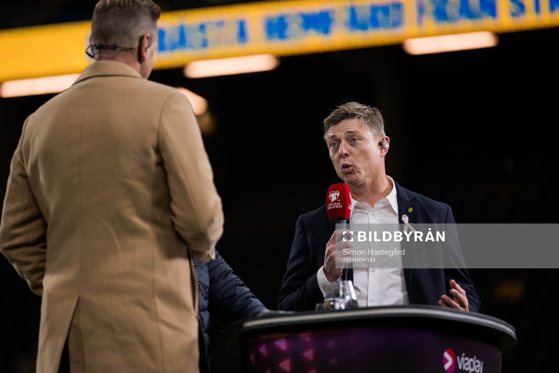 Head coach Jon Dahl Tomasson of Sweden in the viaplay studio