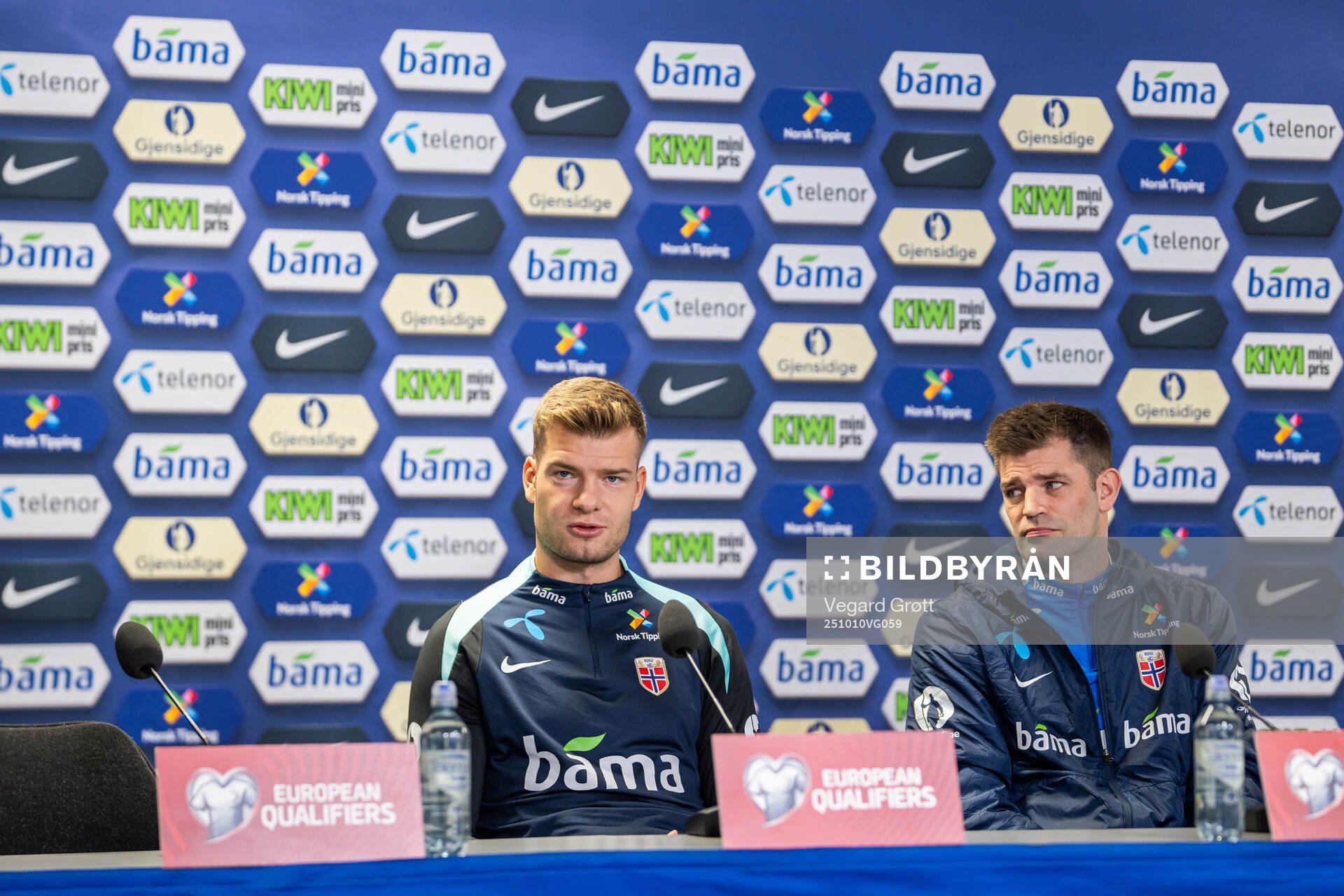 Alexander Sørloth and press officer Morten Morisbak