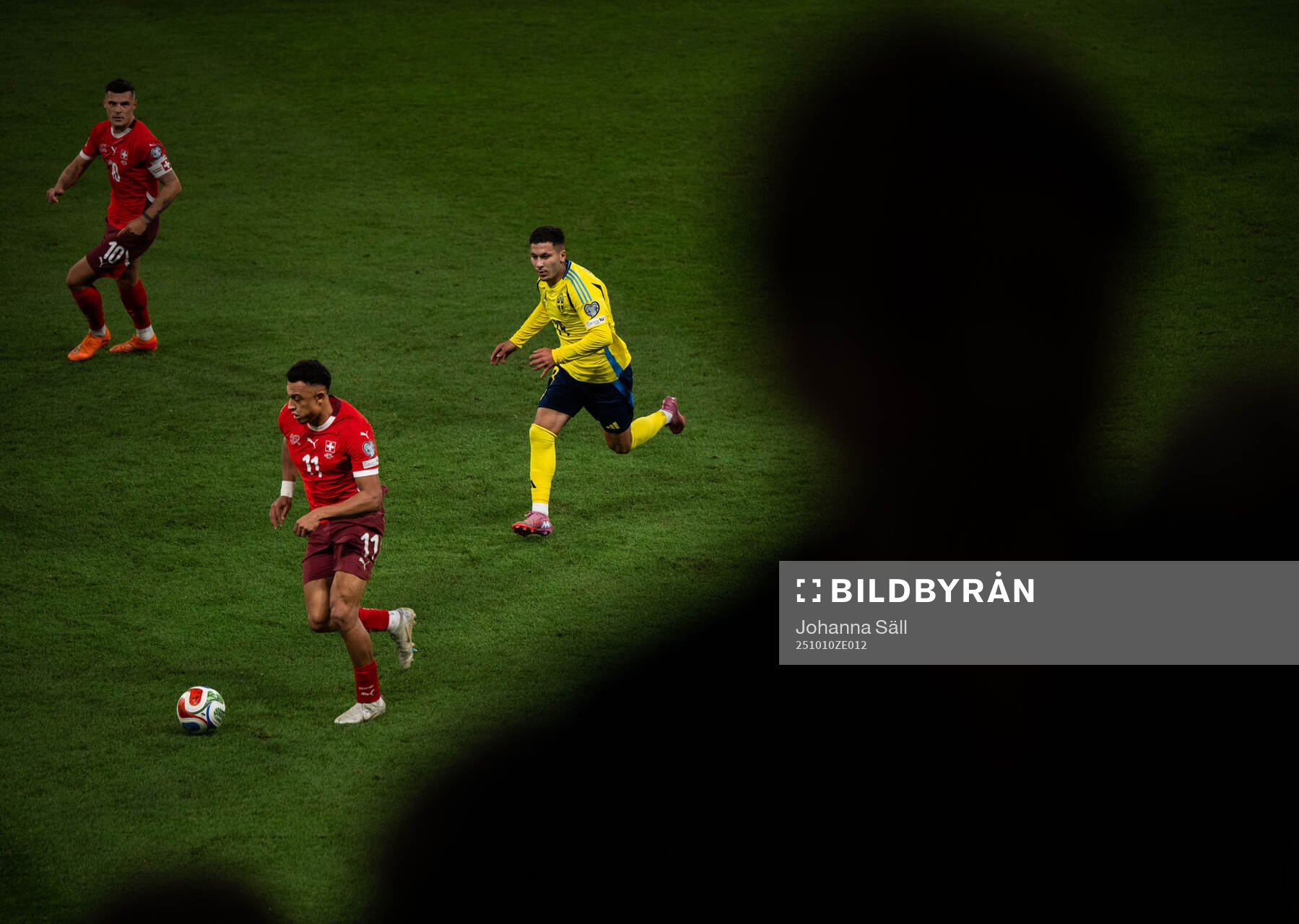 Dan Ndoye of Switzerland and Roony Bardghji of Sweden