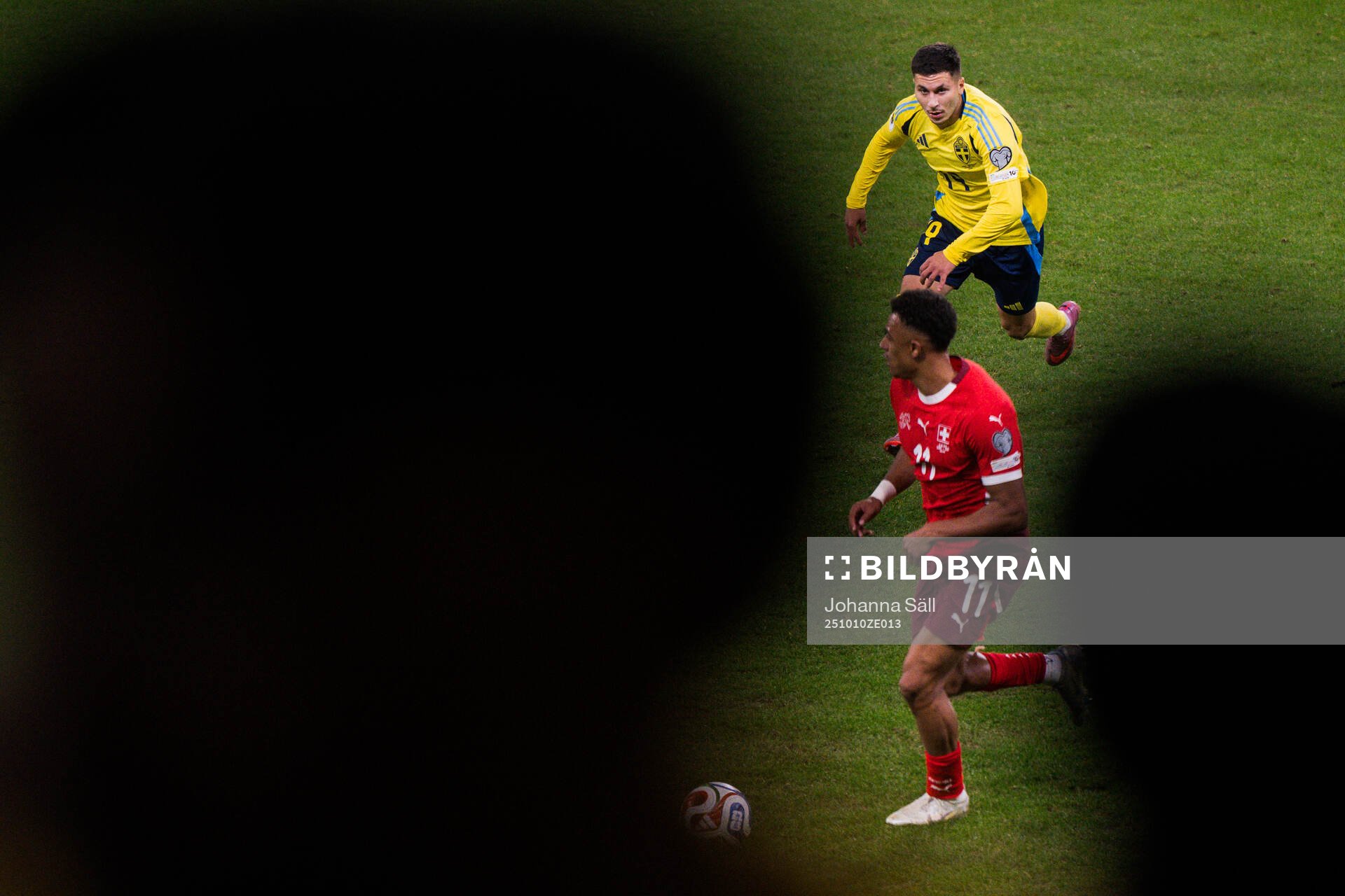 Dan Ndoye of Switzerland and Roony Bardghji of Sweden