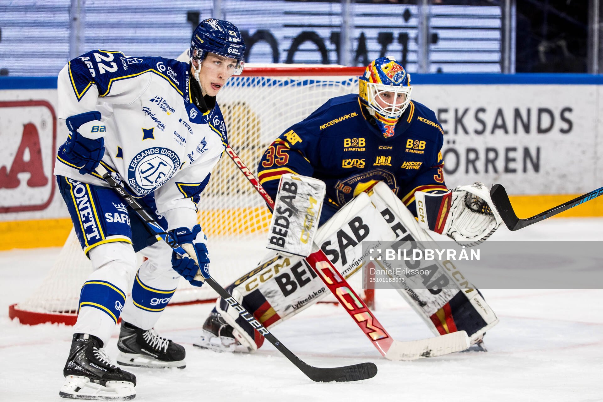 Leksands Lukas Vejdemo och Djurgårdens målvakt Magnus