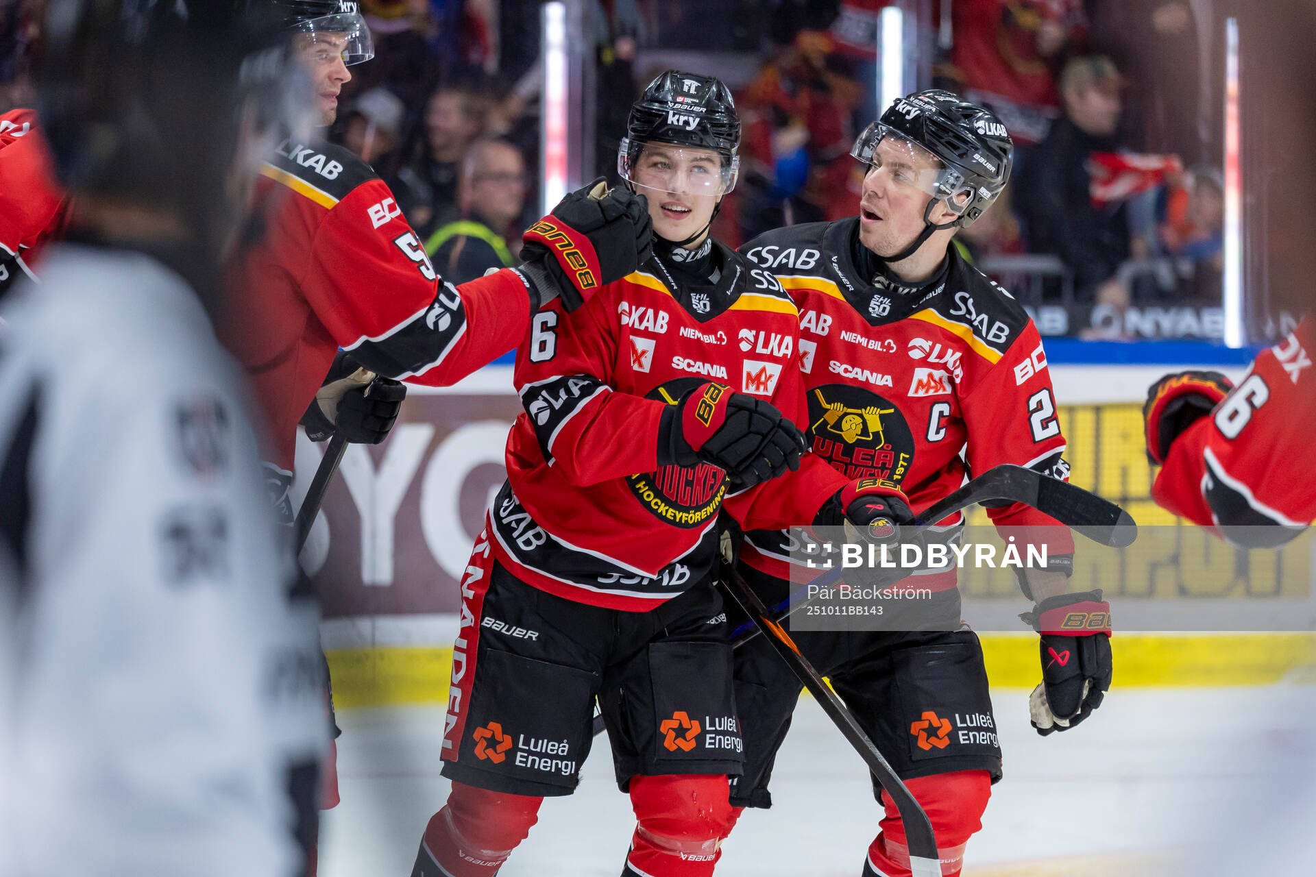 Luleås Isac Hedqvist jublar med Erik Gustafsson