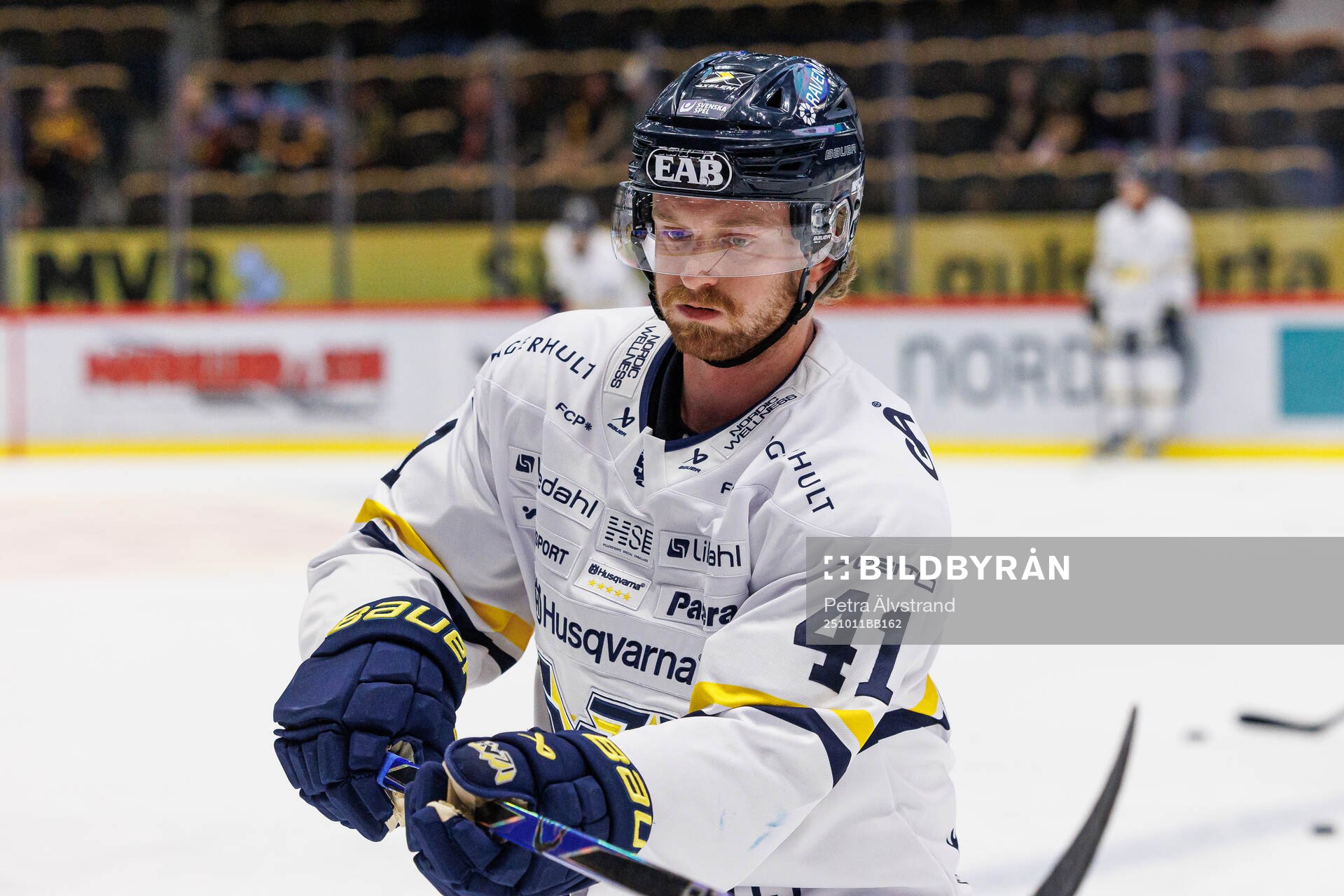 HV71s Riley Woods