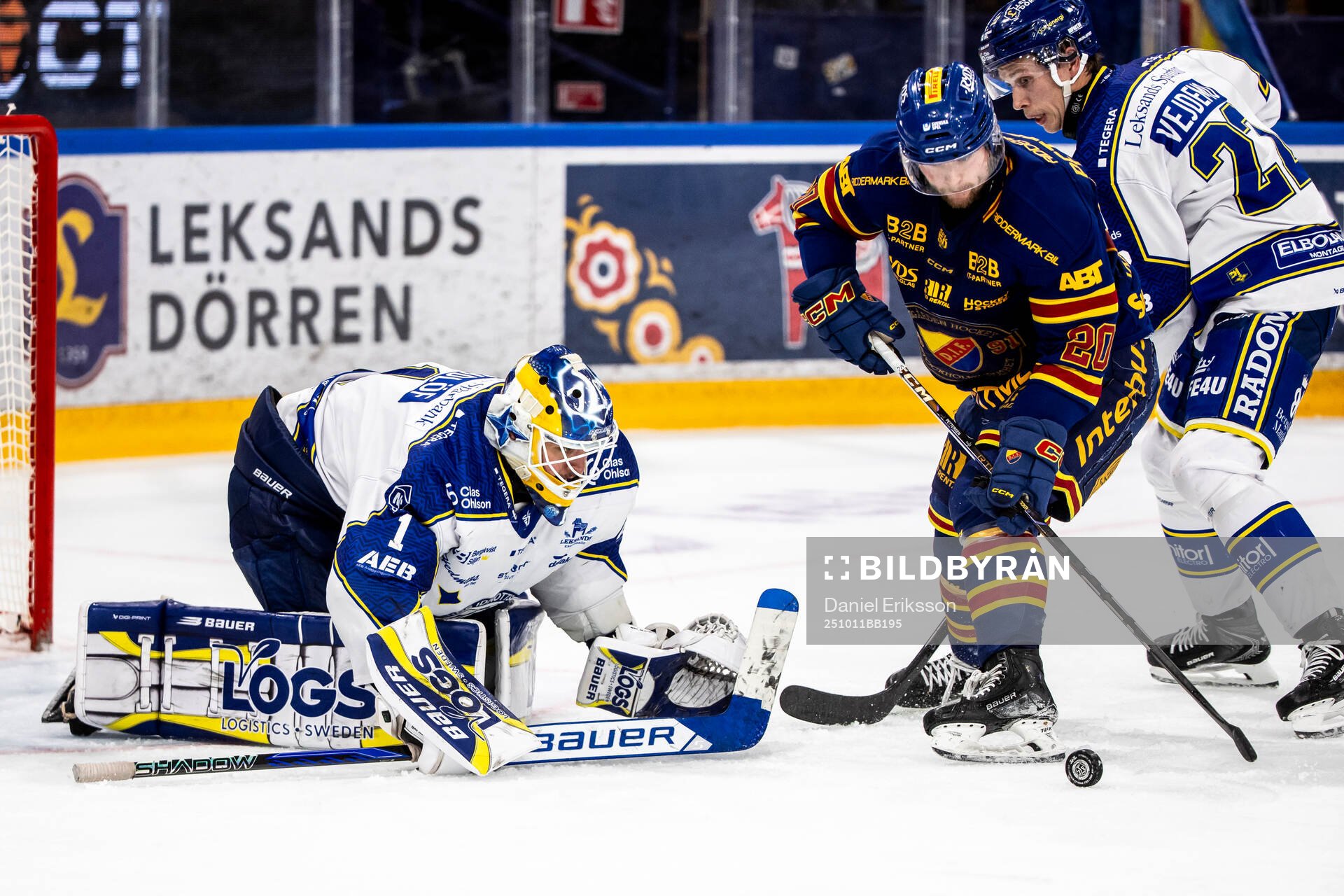 Leksands målvakt Marcus Gidlöf och Djurgårdens Mathias