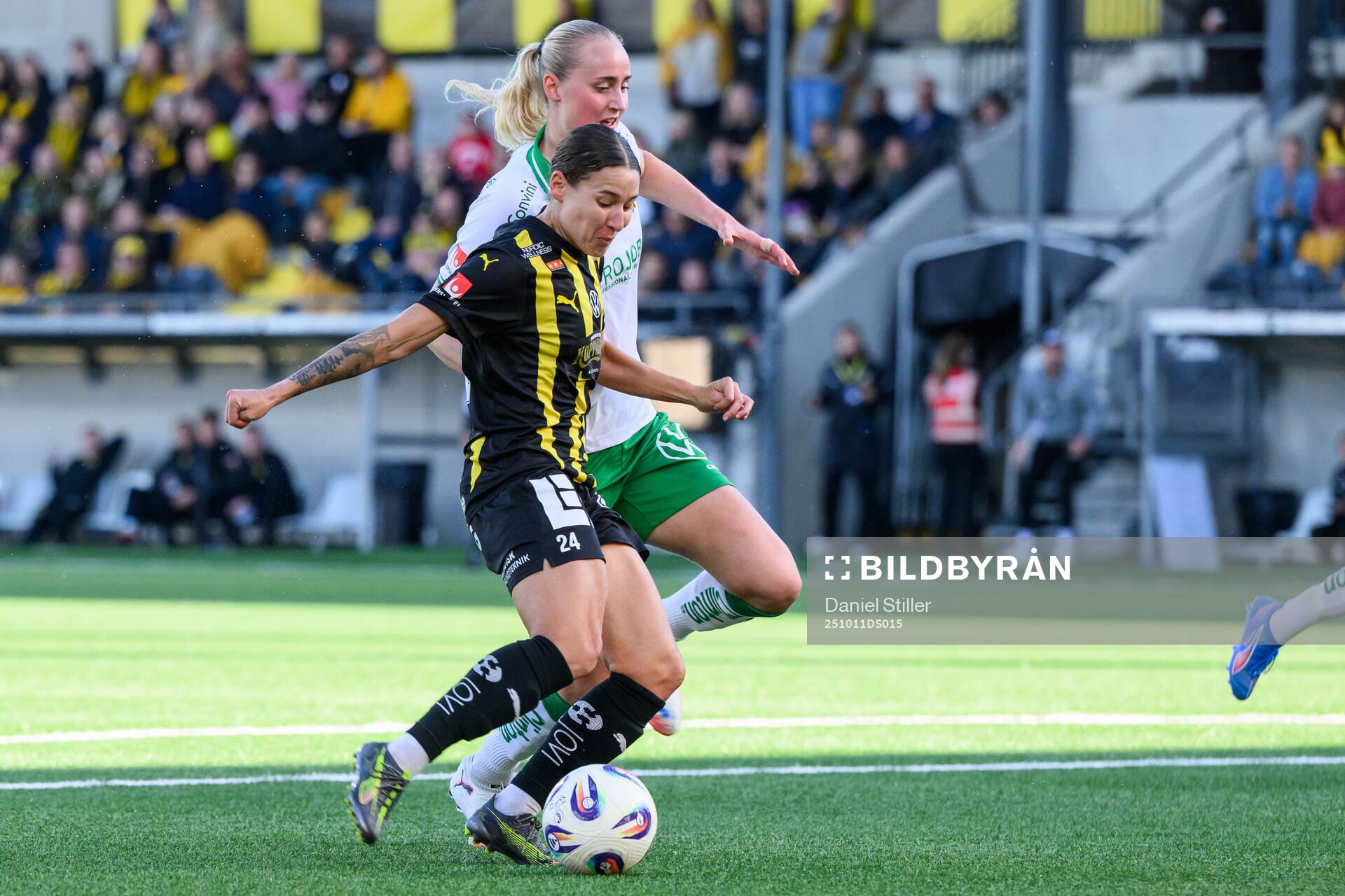 Häckens Tabby Tindell och Hammarbys Emilie Bragstad