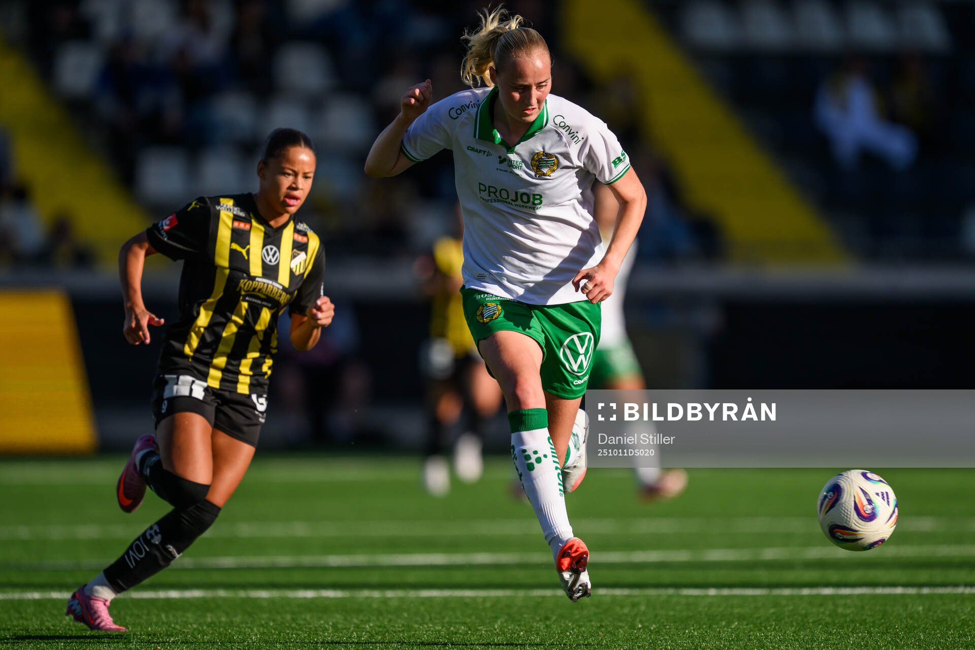 Hammarbys Emilie Bragstad och Häckens Felicia Schröder