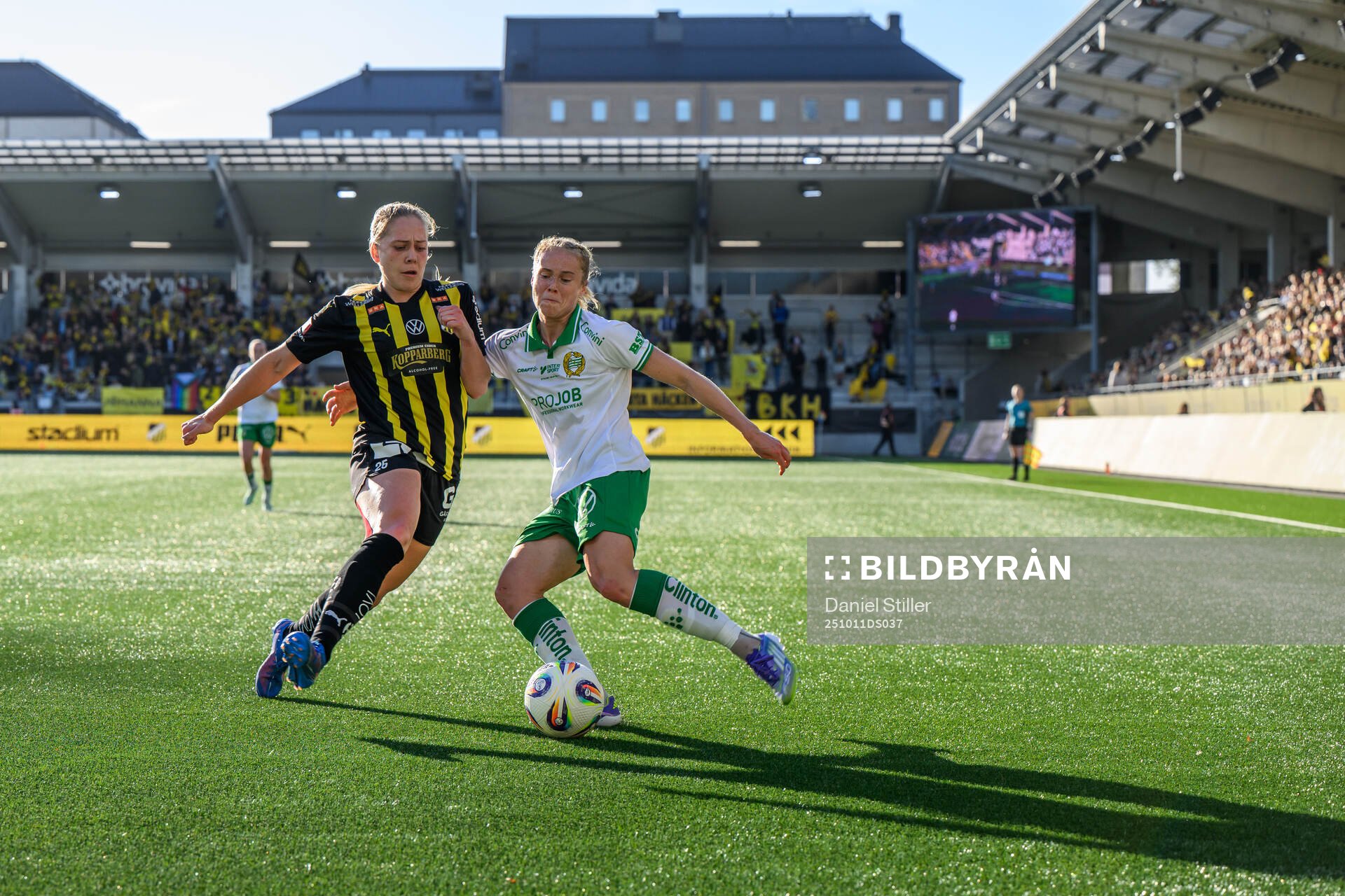 Häckens Alice Bergström och Hammarbys Julie Blakstad