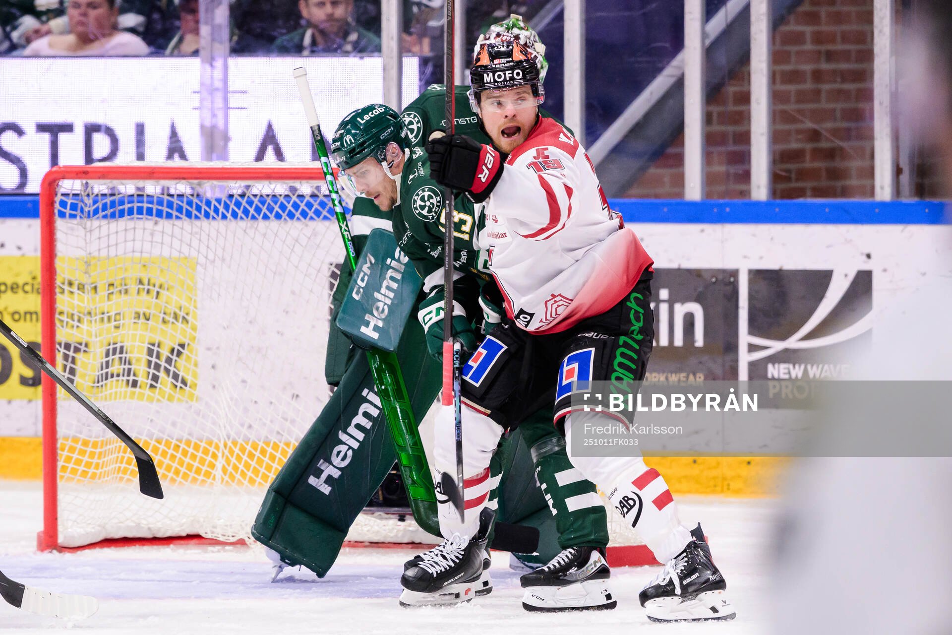 Färjestads Joel Kellman och Örebros Sean Malone