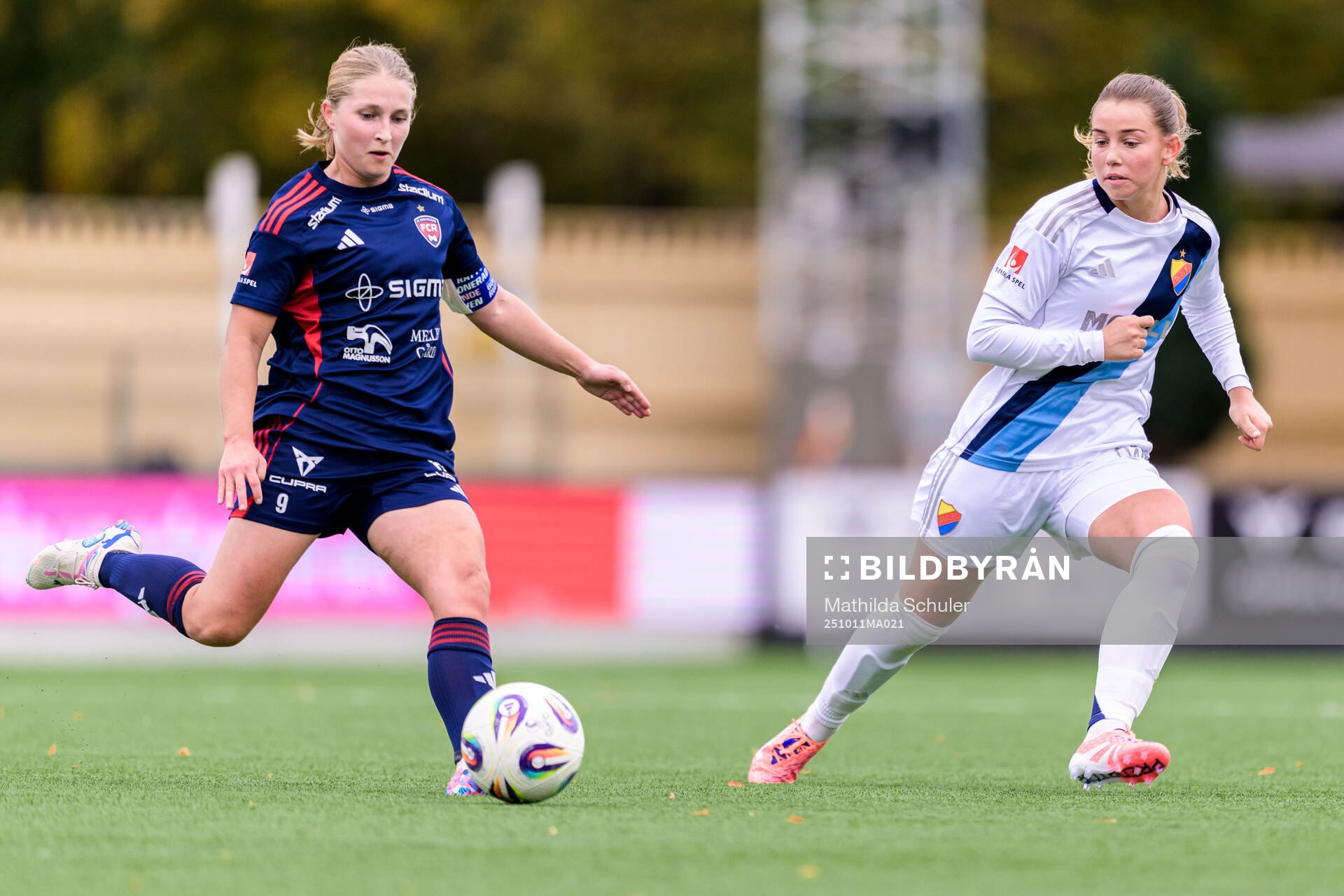 Rosengårds Hanna Andersson och Djurgårdens Elsa Pelgander
