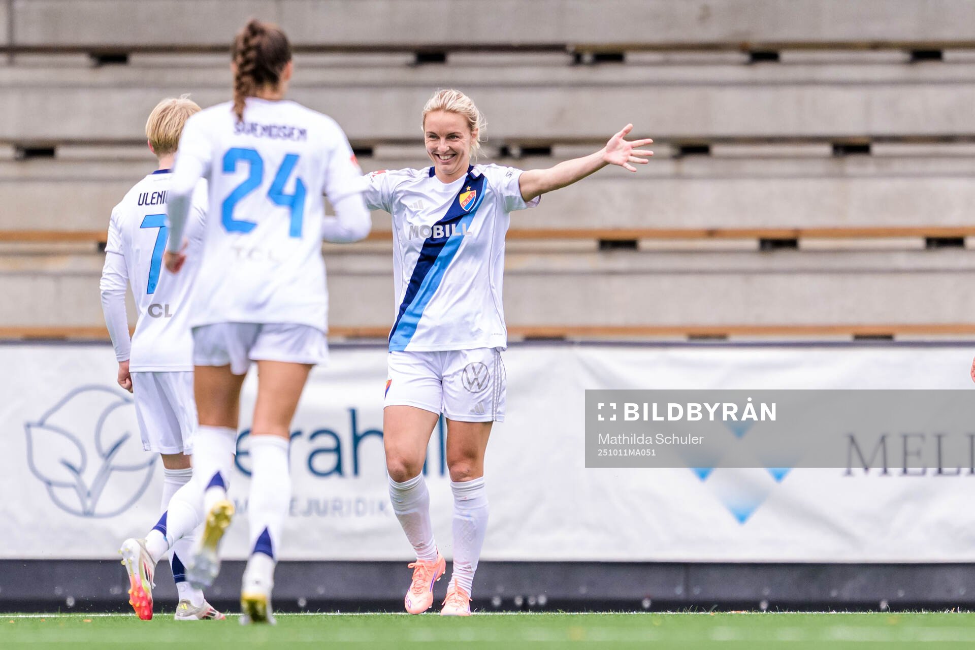 Djurgårdens Mimmi Wahlström jublar