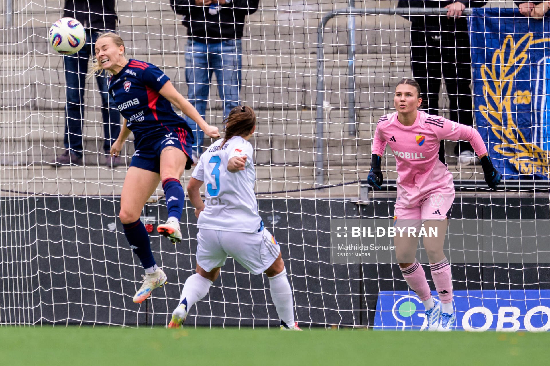 Djurgårdens målvakt Anna Aurora Koivunen