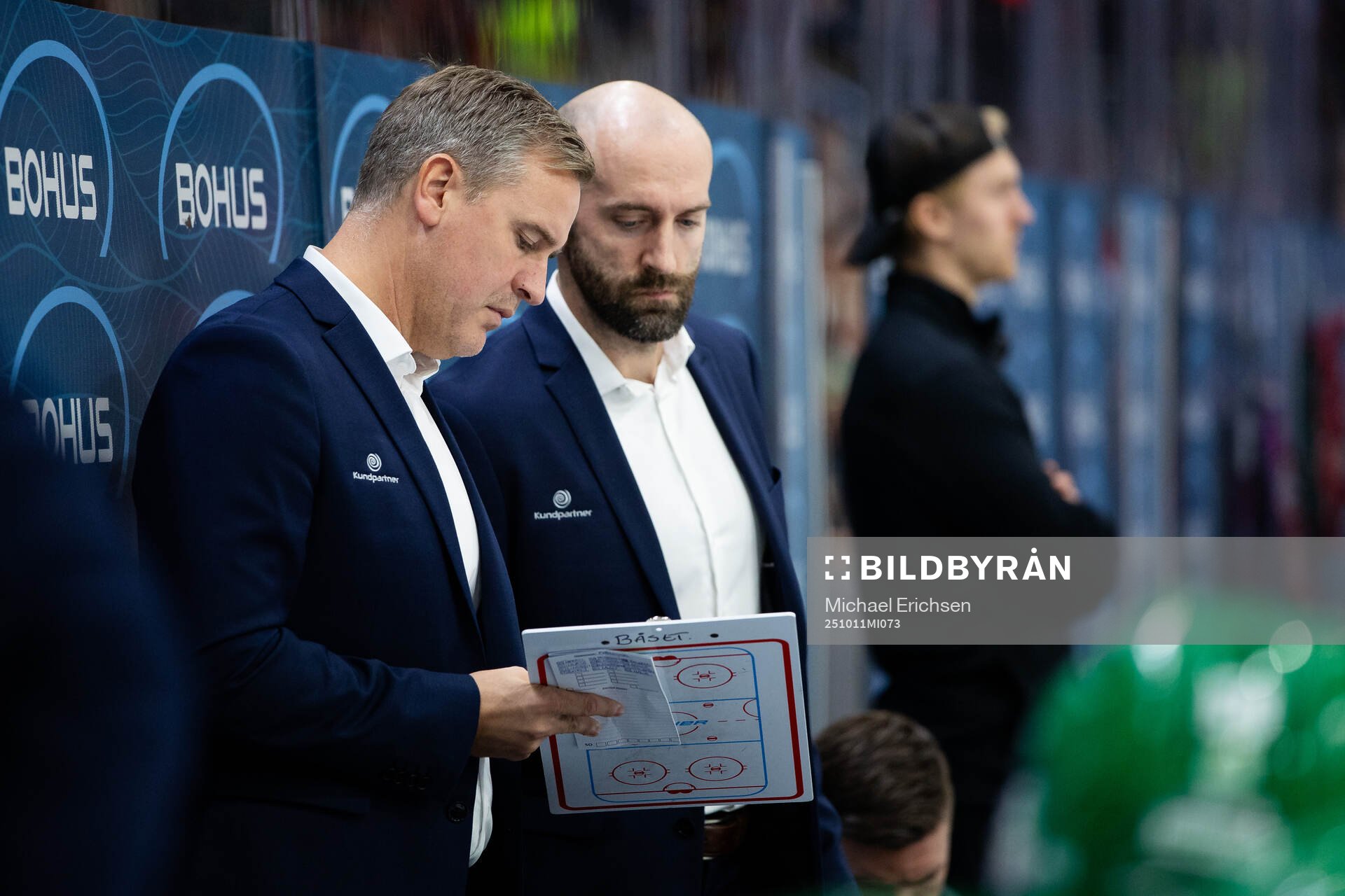 Rögles tränare Dan Tangnes och assisterande tränare