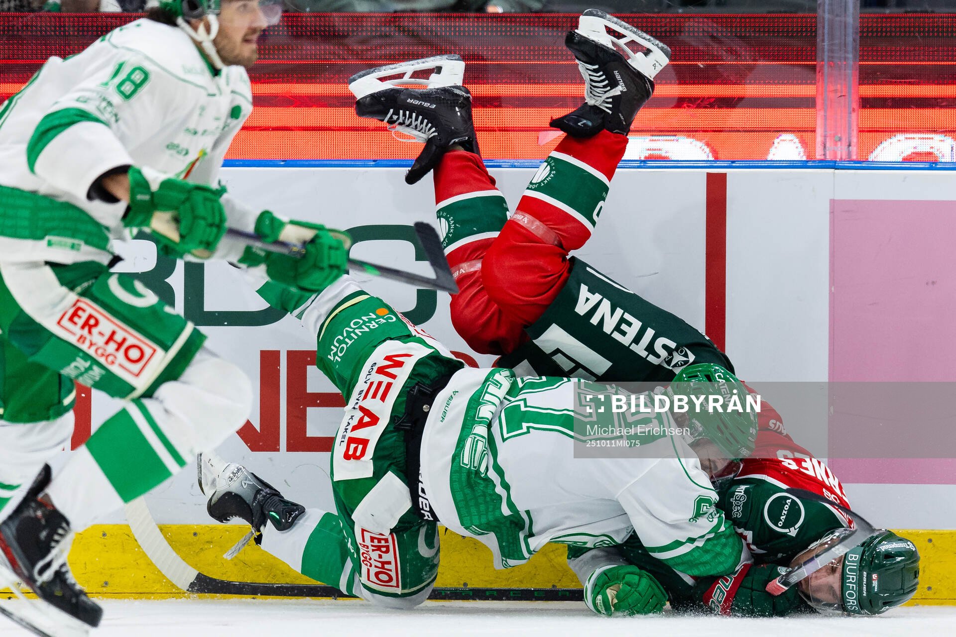 Frölundas Henrik Tömmernes och Rögles Leon Bristedt