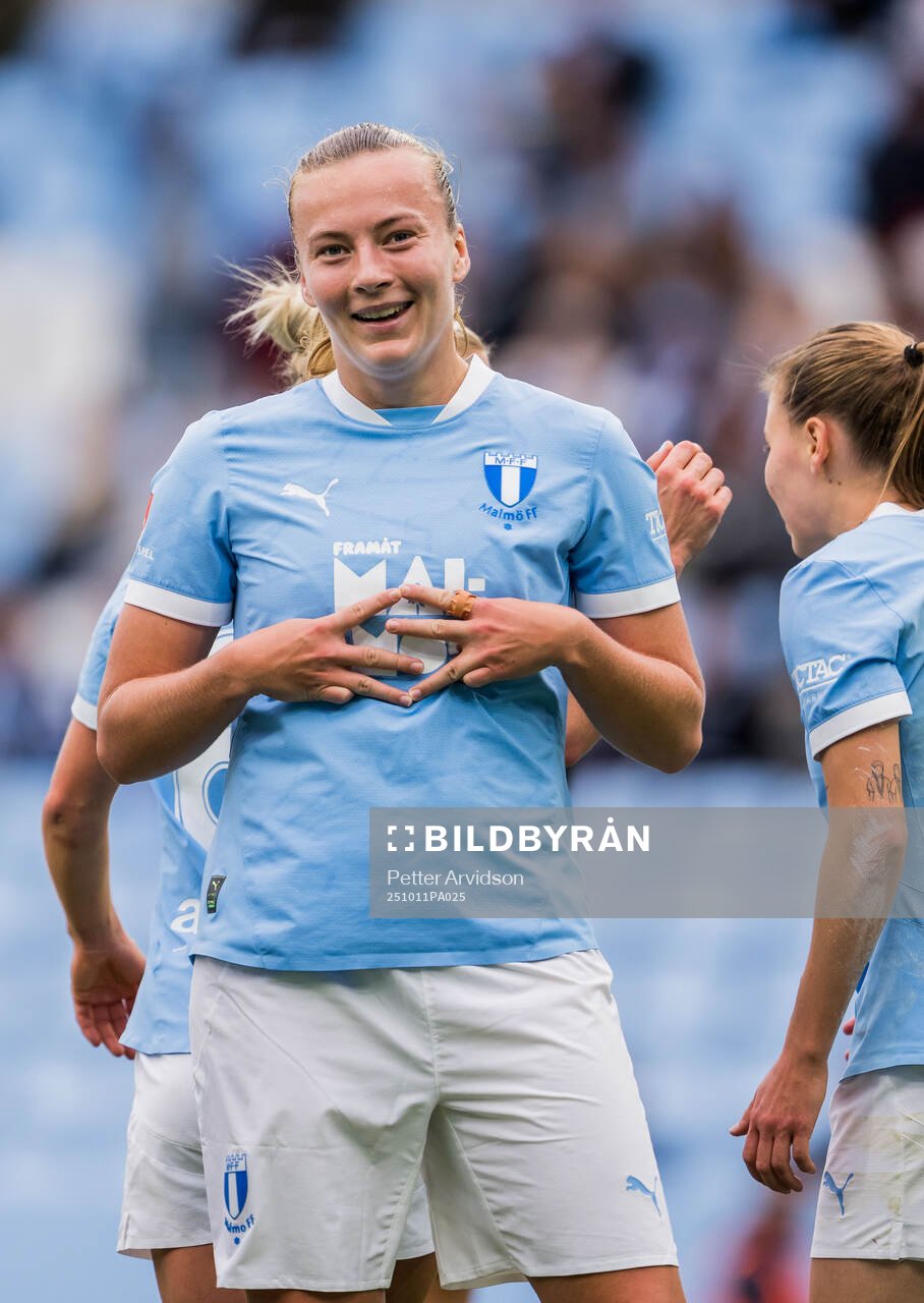 Malmö FFs Sara Kanutte Sørensen Fornes jublar