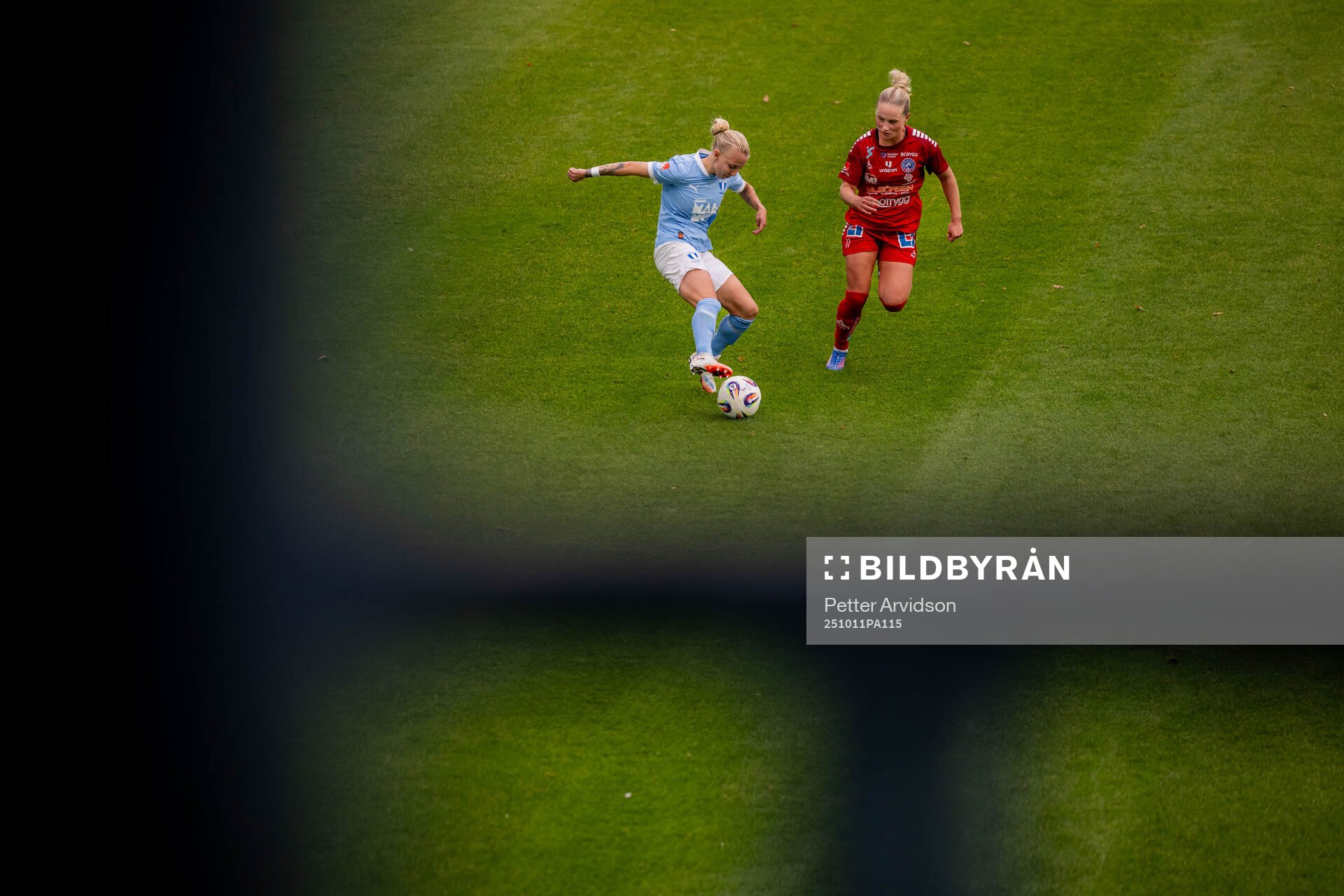 Malmö FFs Nathalie Hoff Persson och Linköpings Maria