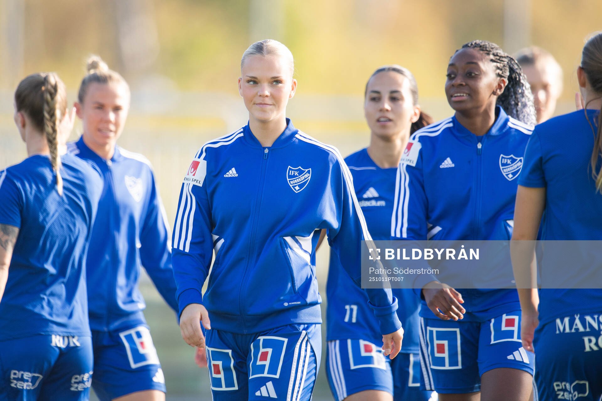 IFK Norrköping FKs Freja Lindwall och Maya Aliyah Antoine
