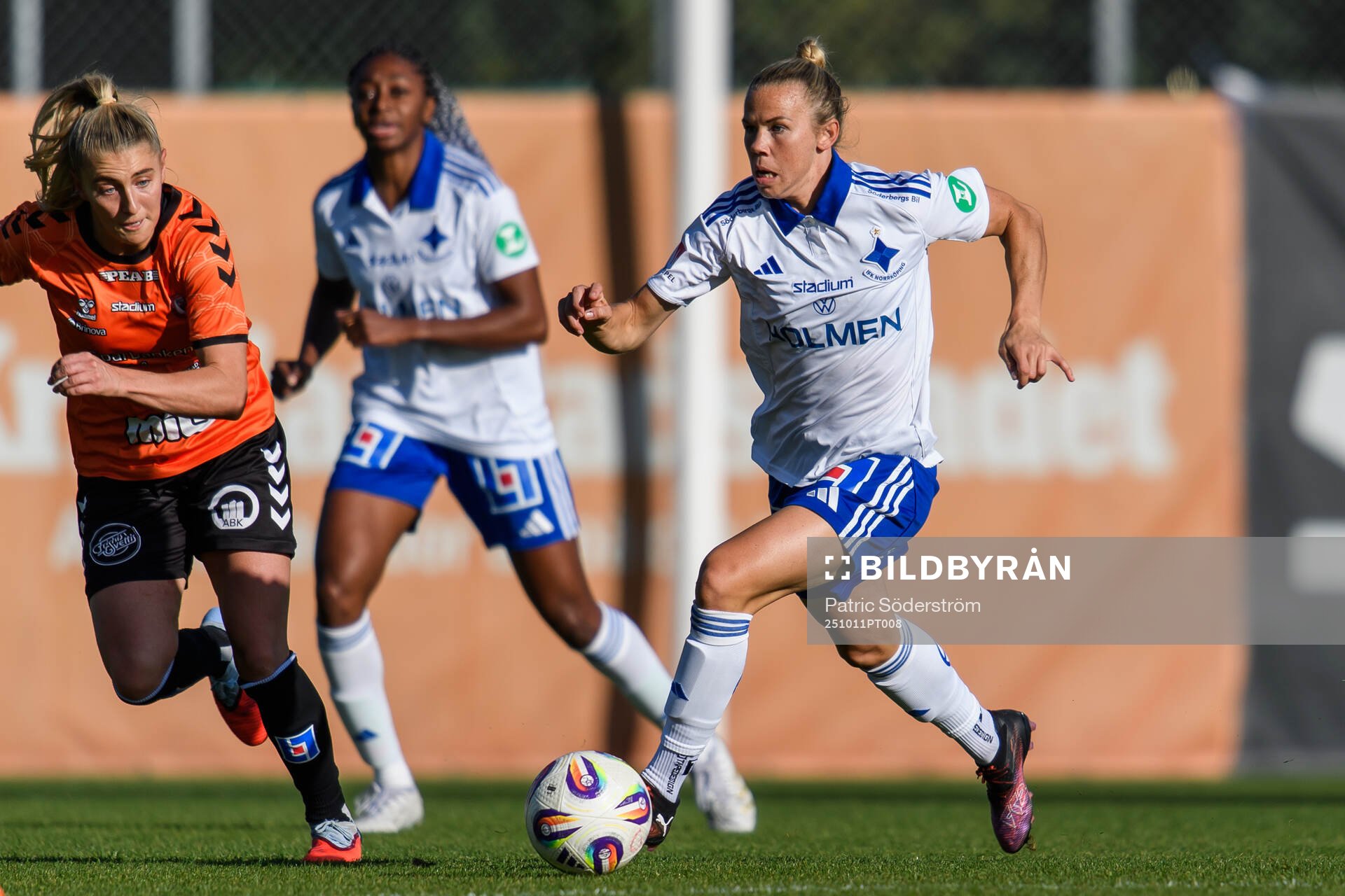 Kristianstads Remy Siemsen och IFK Norrköpings Jessica Wik