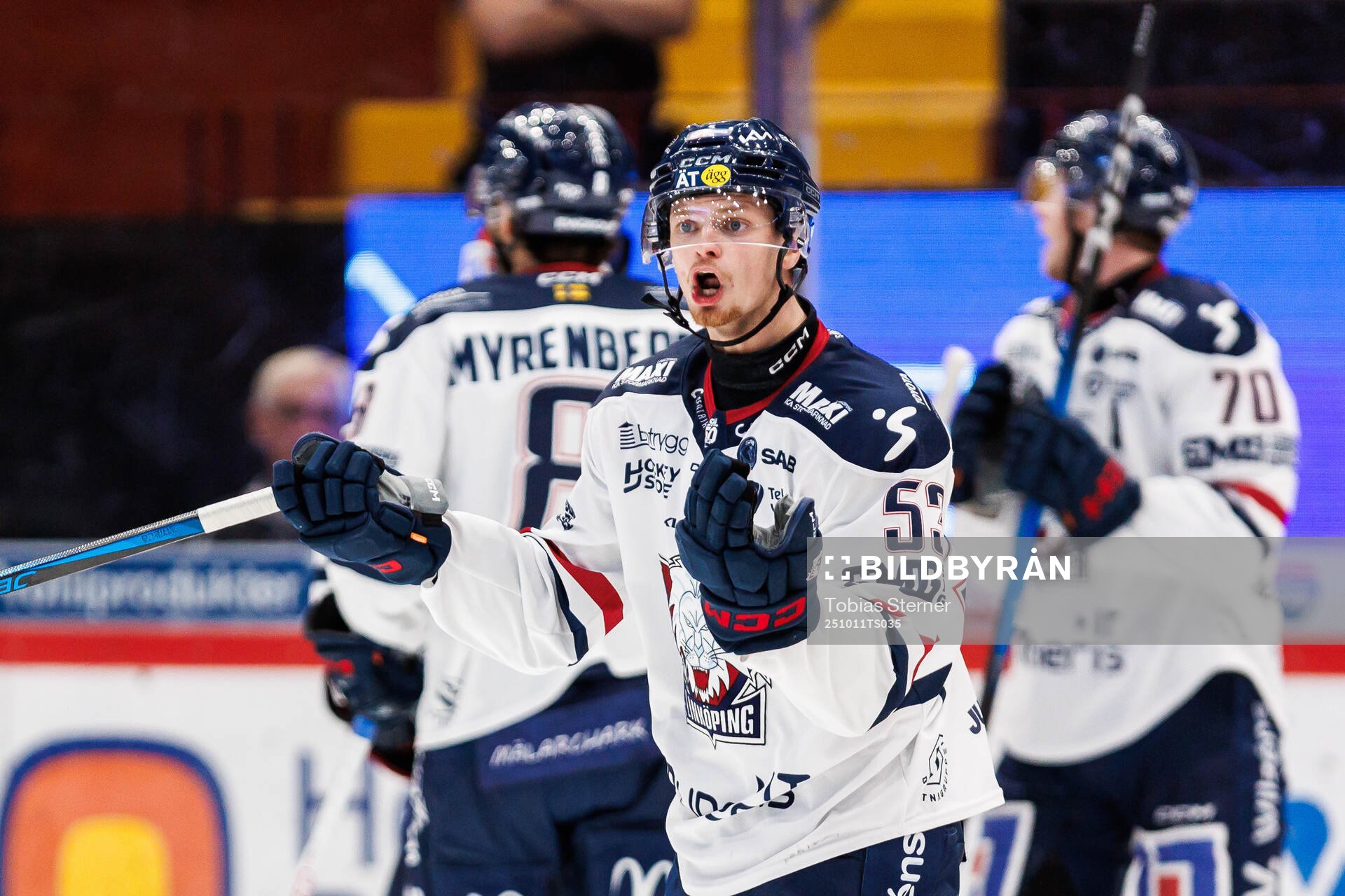Linköpings Adam Hofbauer reagerar