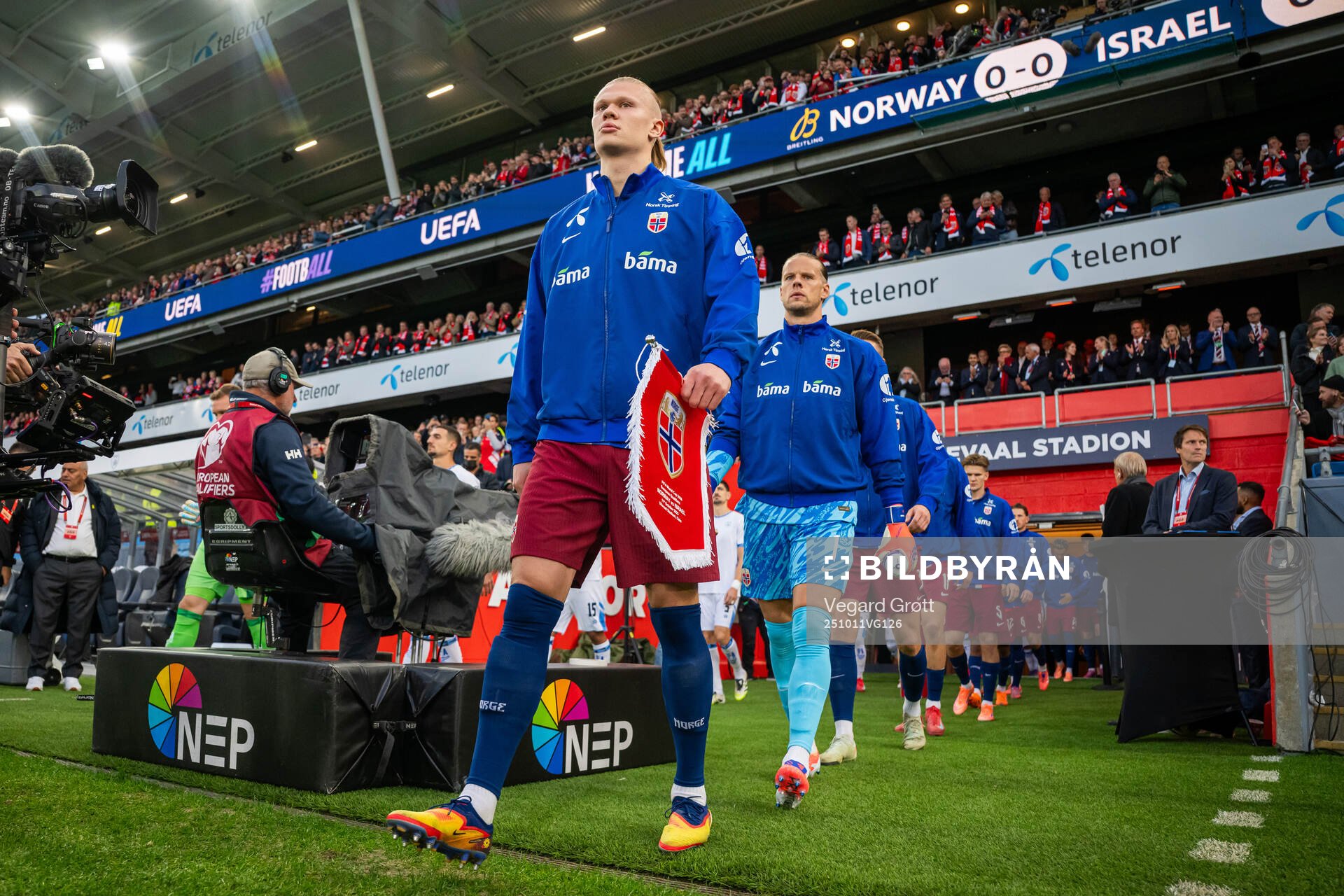 Erling Braut Haaland and goalkeeper Ørjan Nyland of Norway