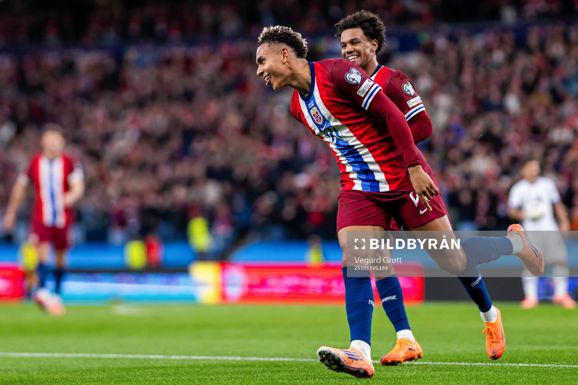 Antonio Nusa of Norway celebrates with teammate Oscar Bobb