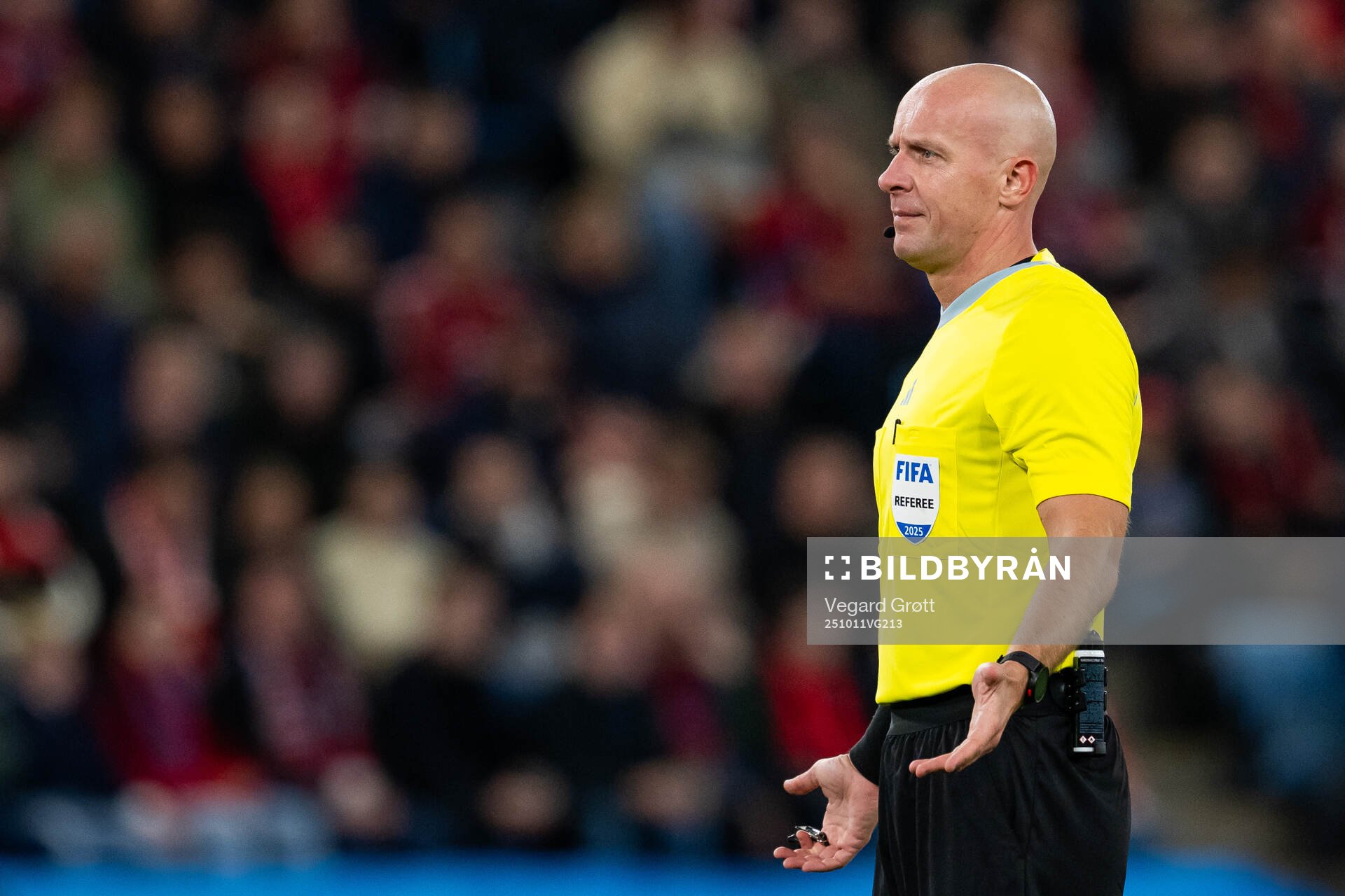 Referee Szymon Marciniak