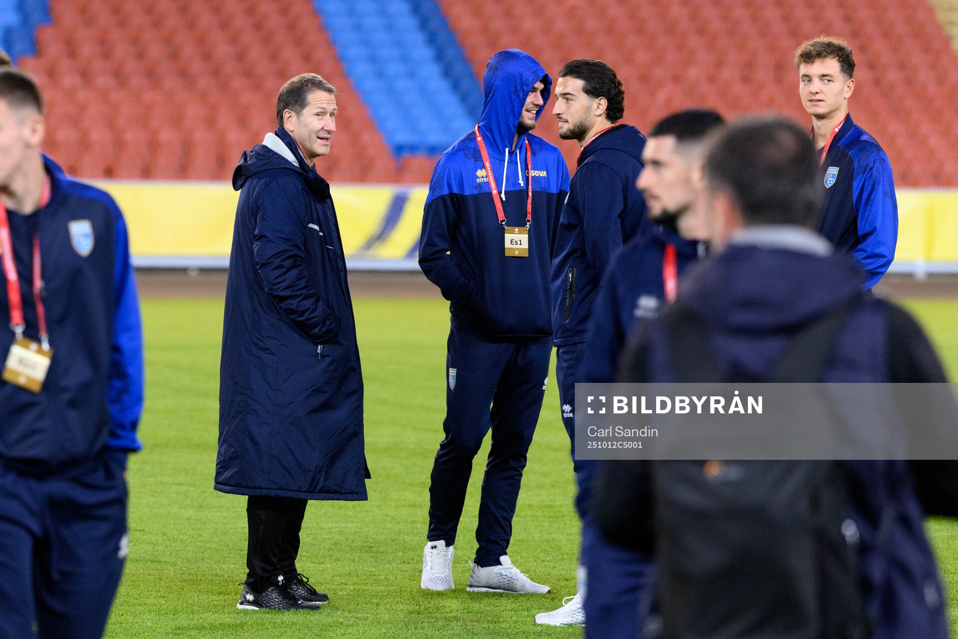 Head coach Franco Foda and Fisnik Asllani of Kosovo