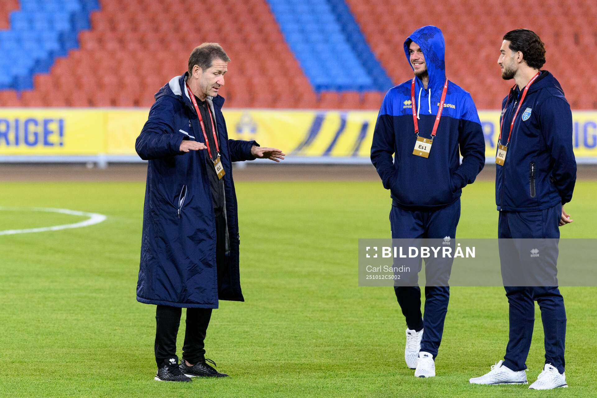 Head coach Franco Foda of Kosovo