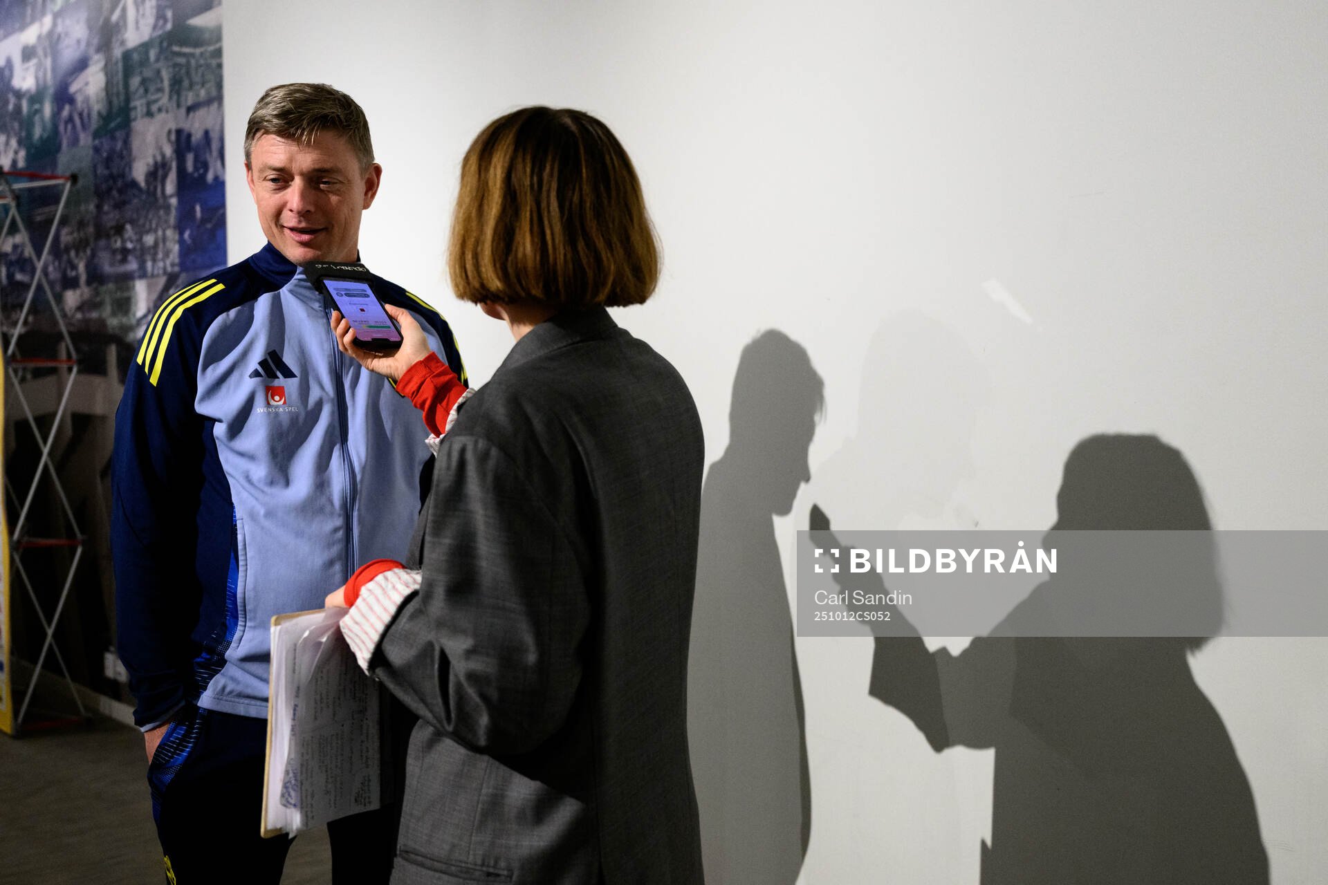 Head coach Jon Dahl Tomasson of the Swedish men's national