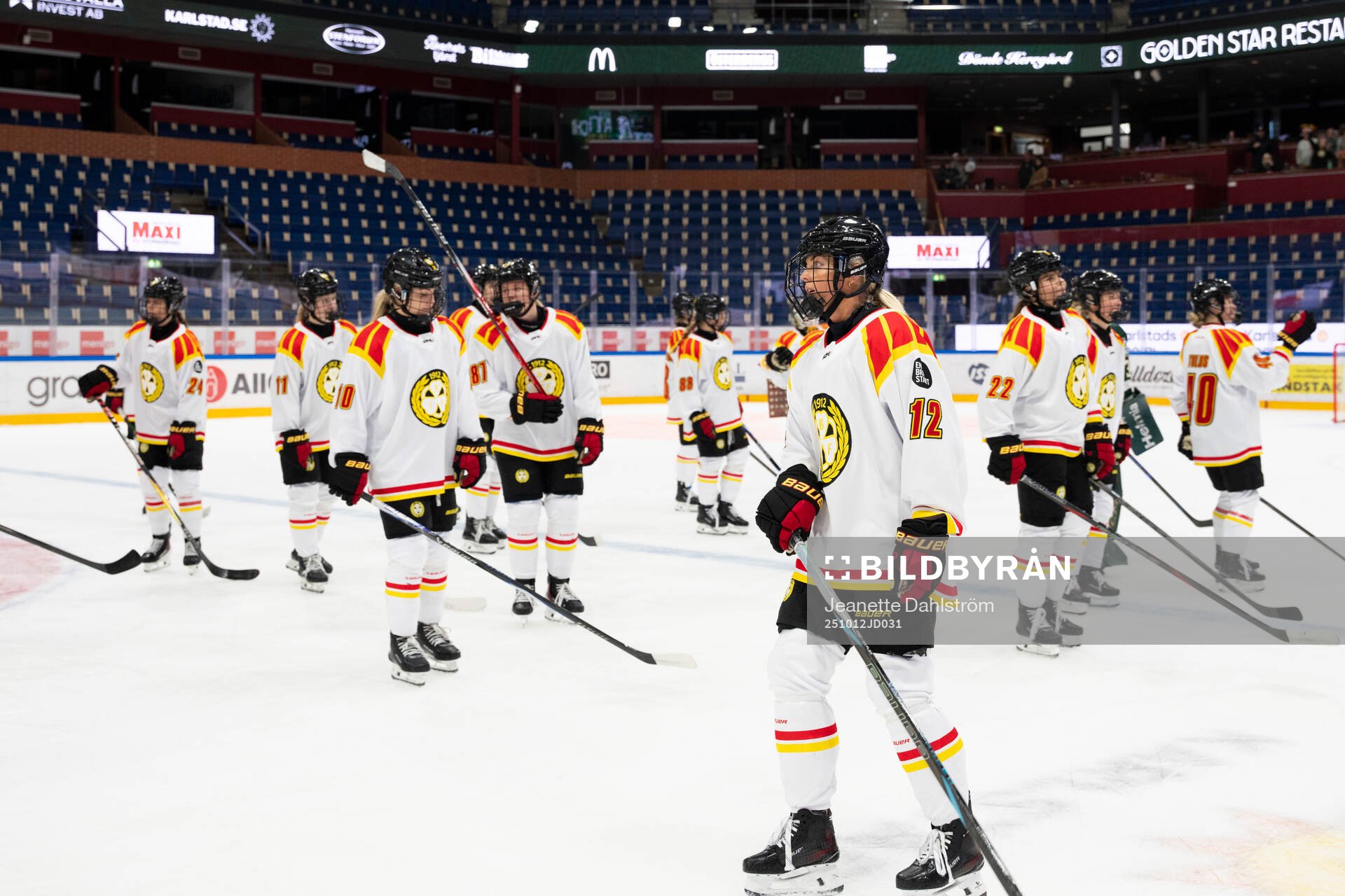 Brynäs Mina Waxin tackar supportar
