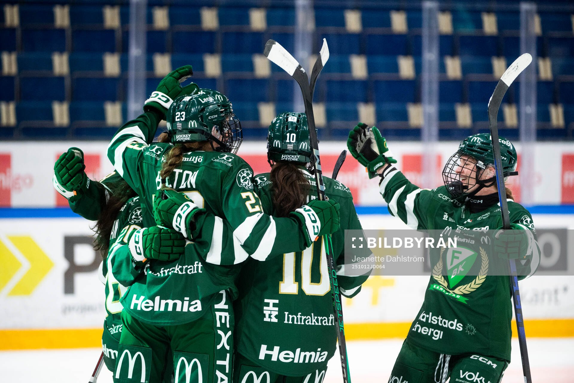 Färjestads spelare jublar