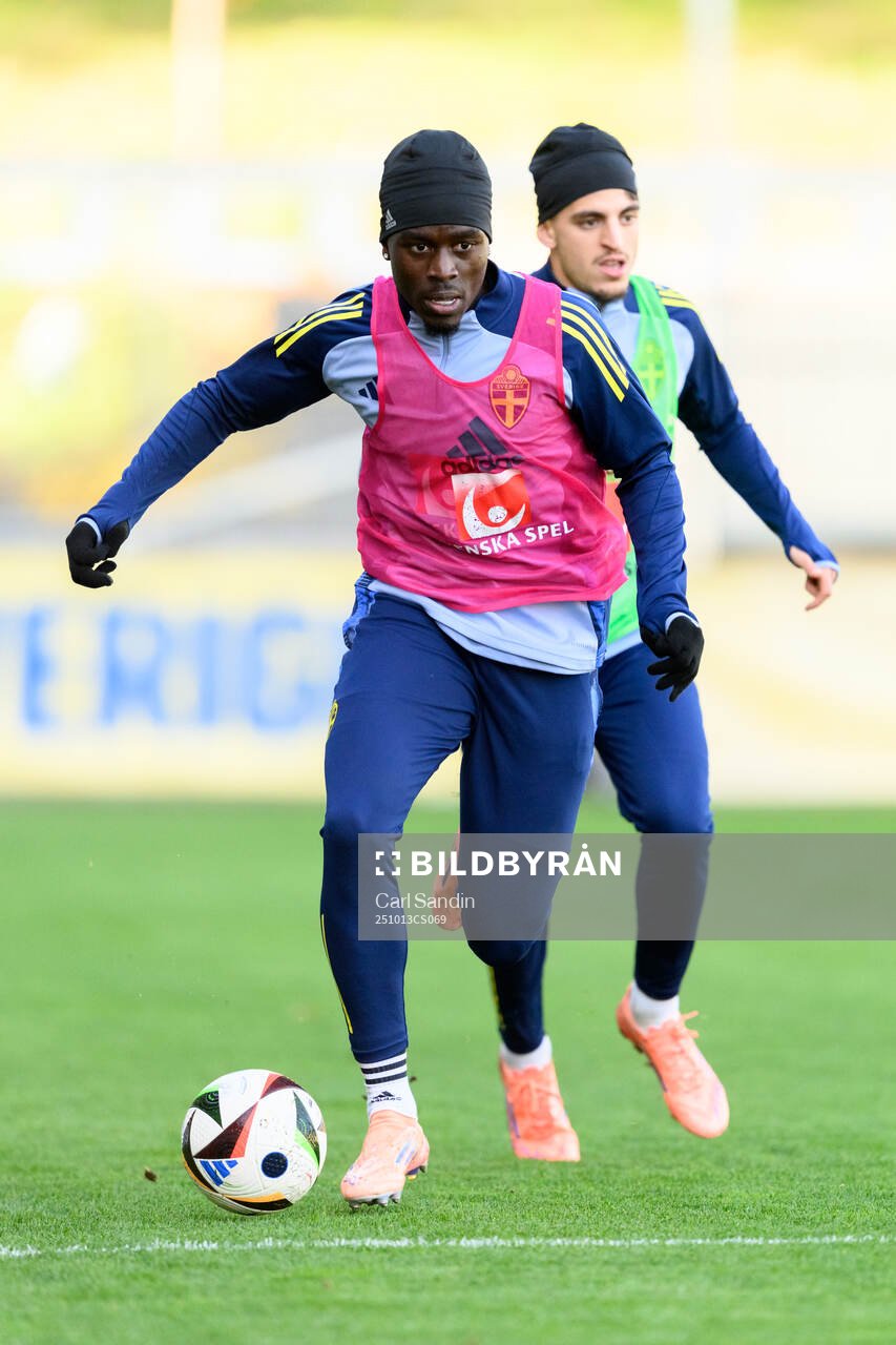 Genesis Antwi of the Swedish under-21 national football team