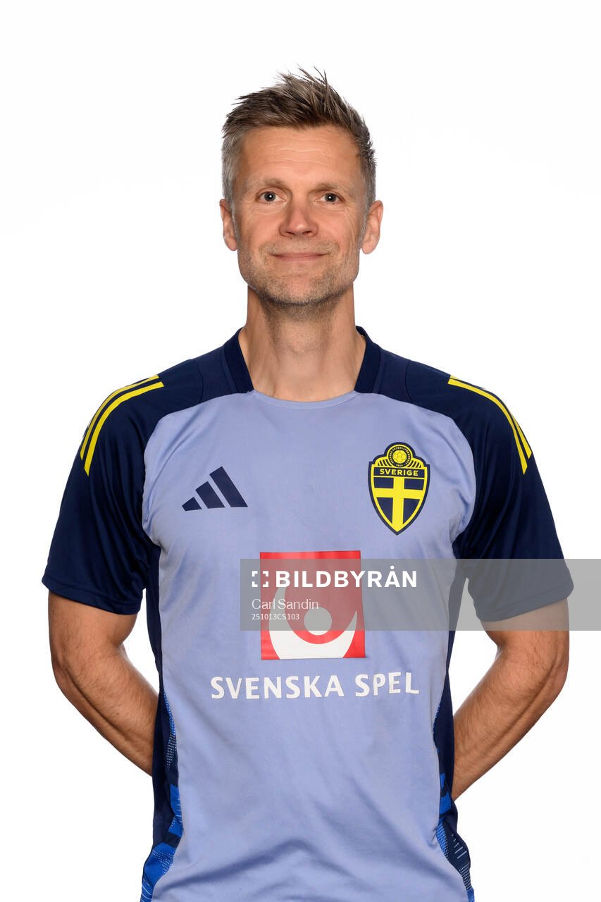 Physio Janaxel Olsson poses for a portrait