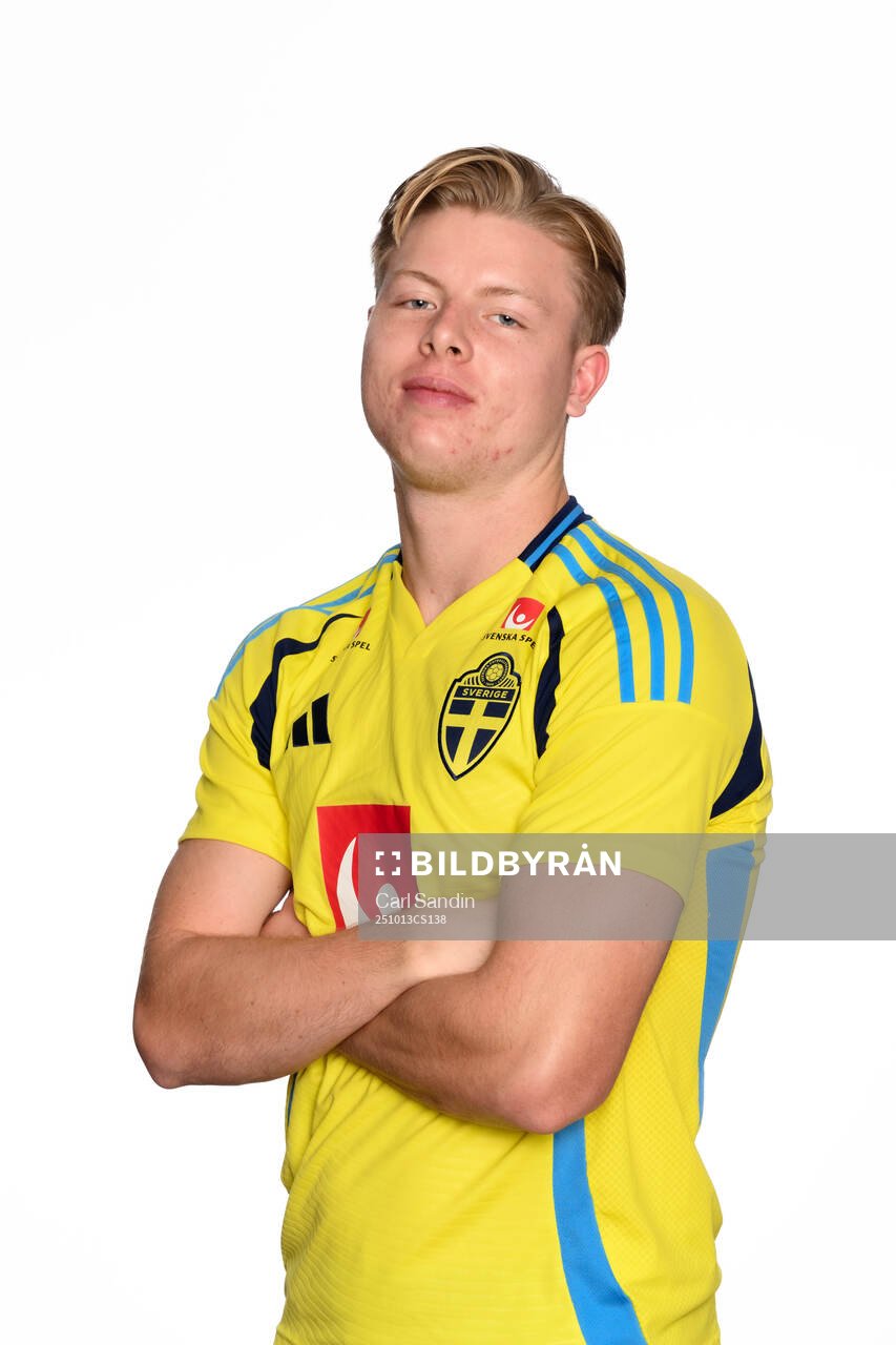 Nils Zätterström poses for a portrait