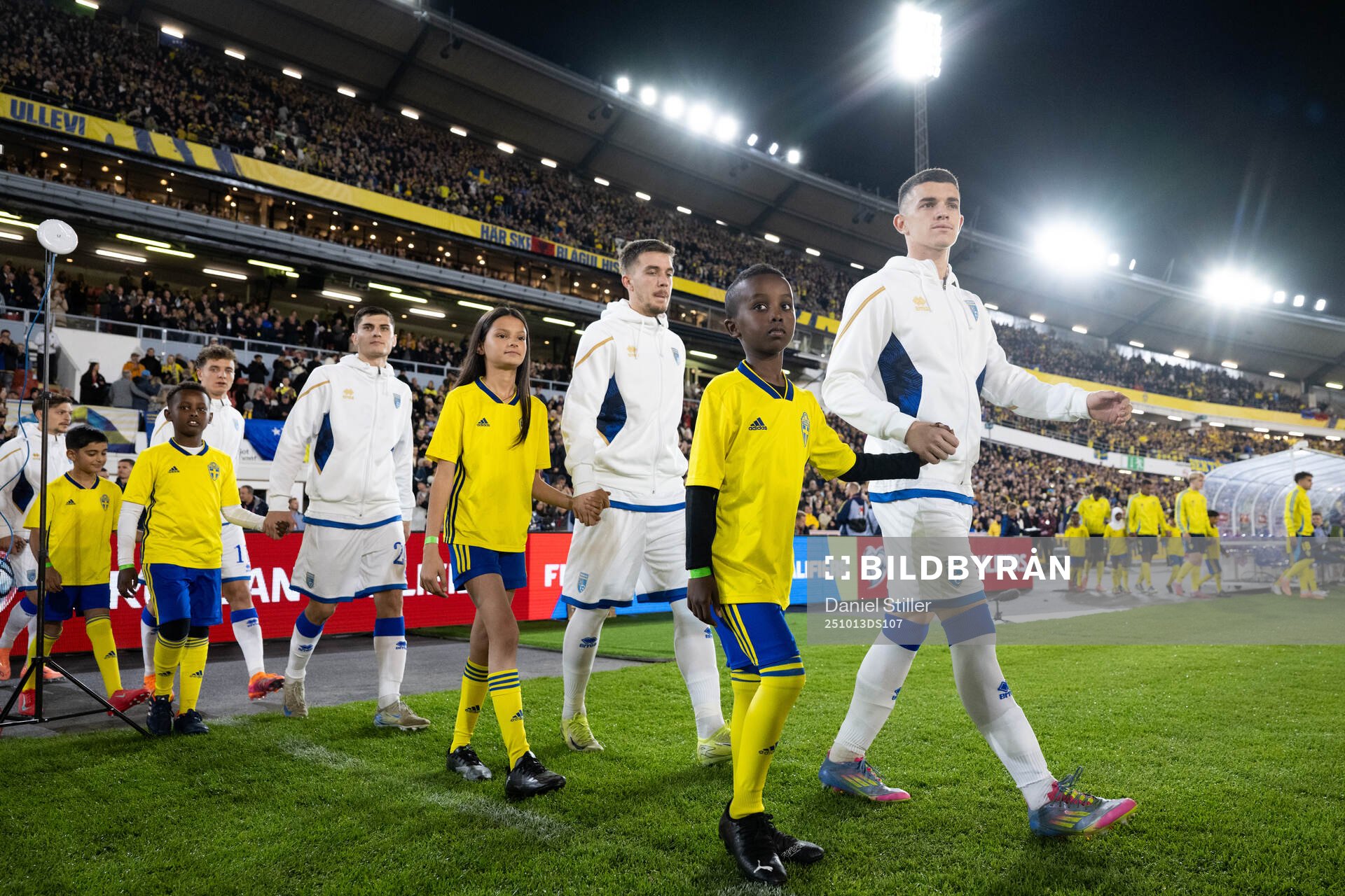 Mascots with players of Kosovo
