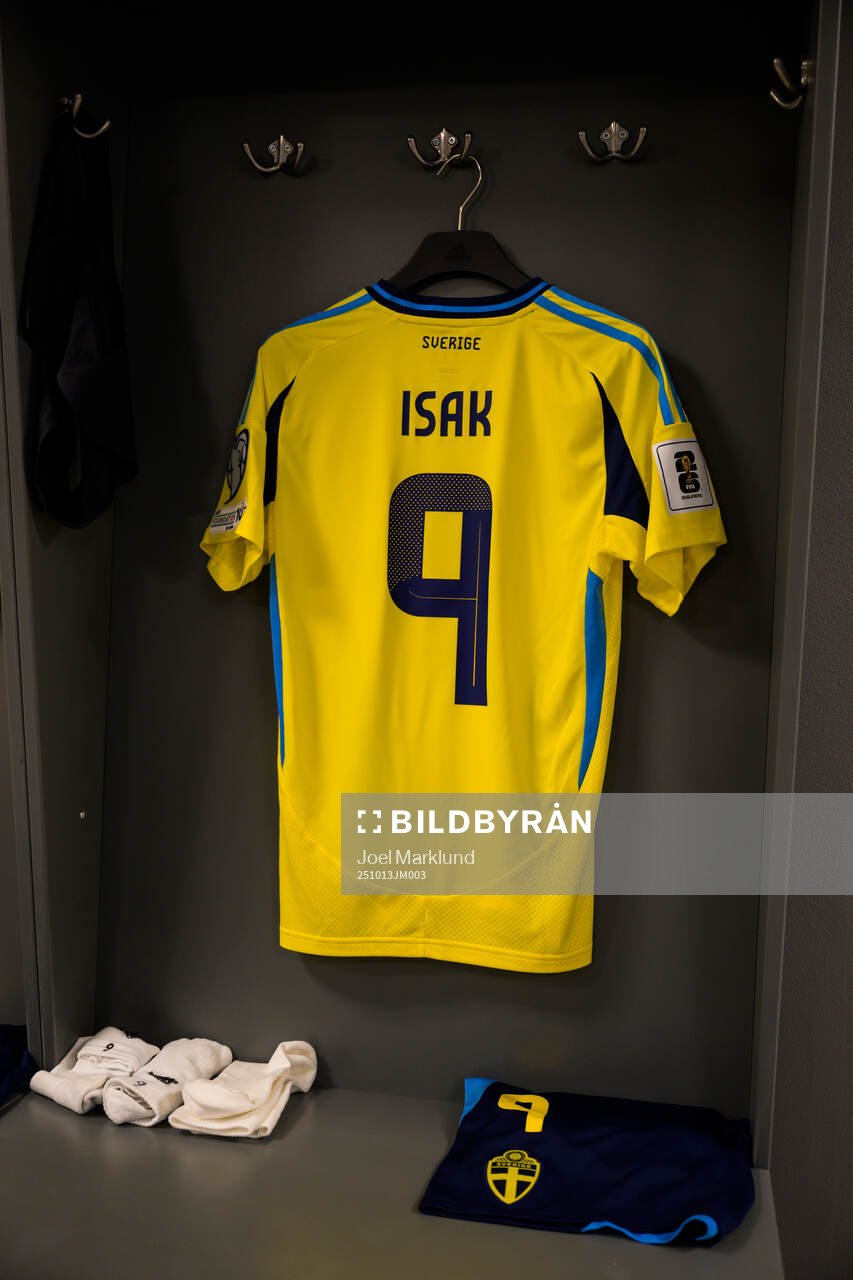 The jersey of Alexander Isak in the dressing room of Sweden