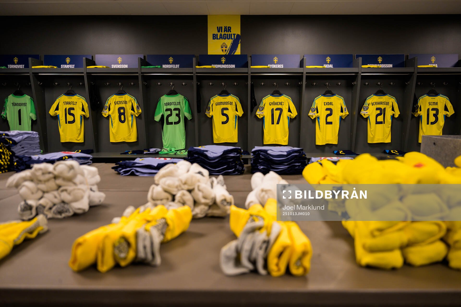 The jerseys of goalkeeper Noel Törnqvist, Carl Starfelt,