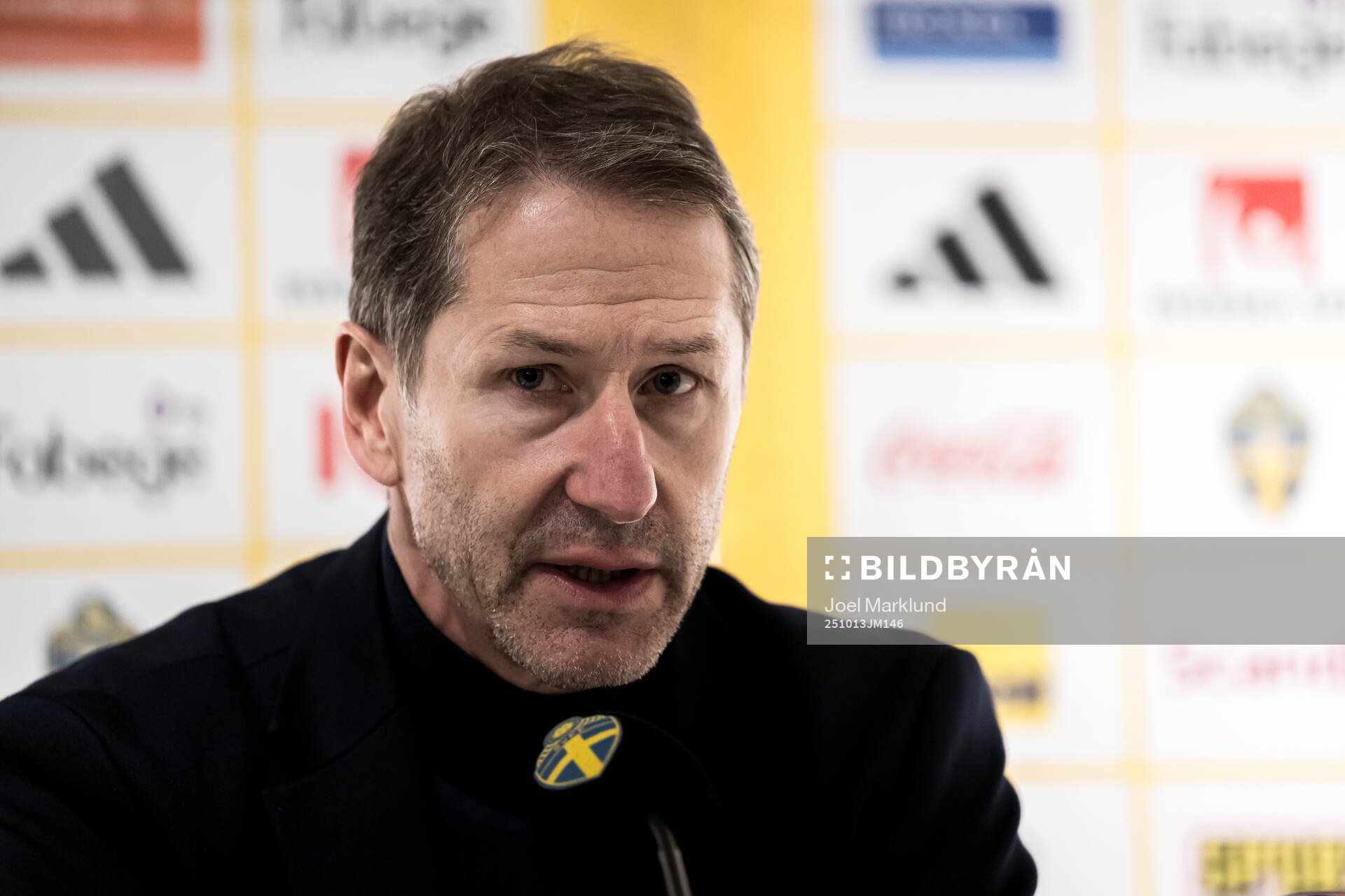 Head coach Franco Foda of Kosovo