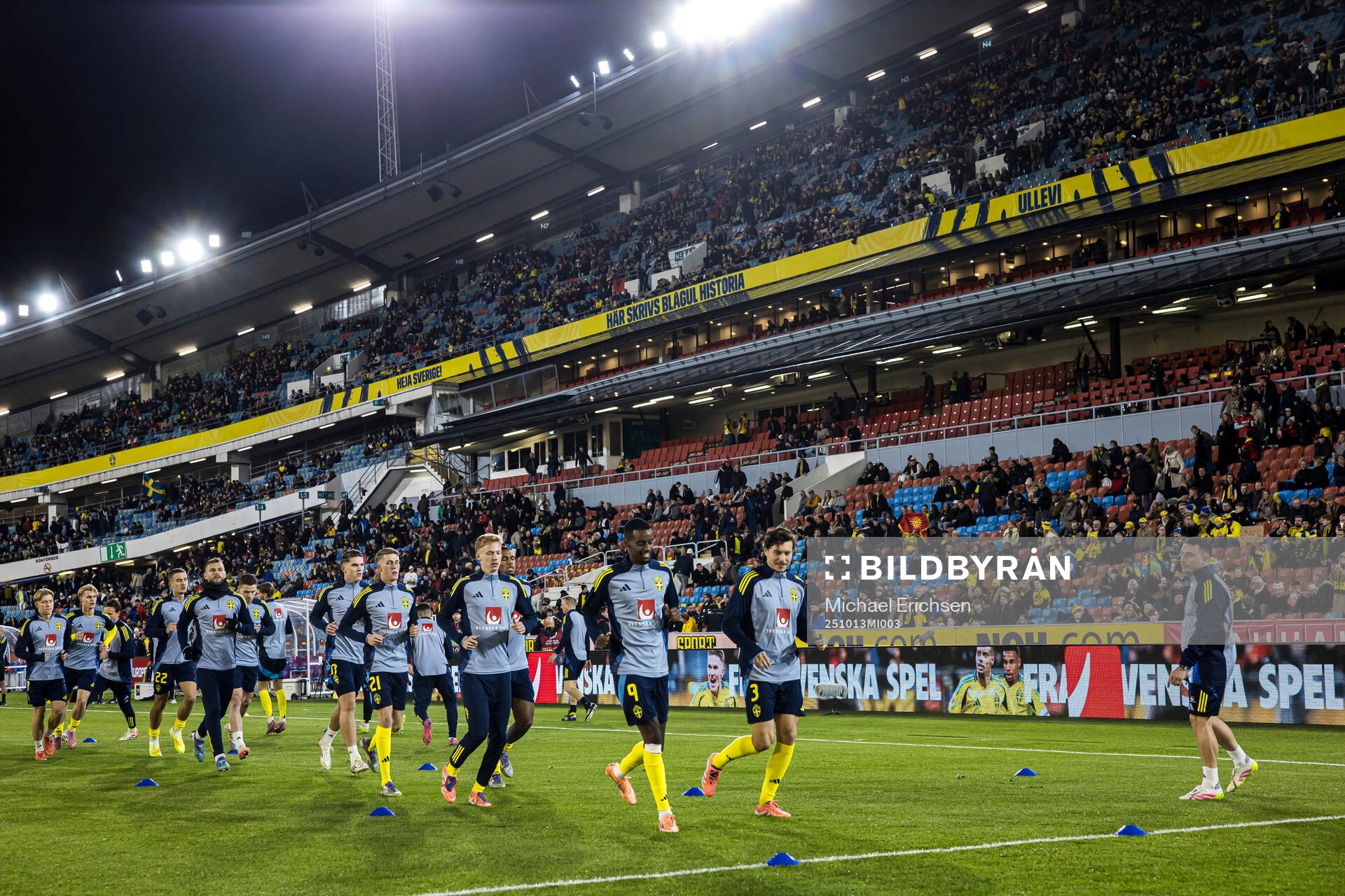 Alexander Isak and Victor Nilsson Lindelöf of Sweden
