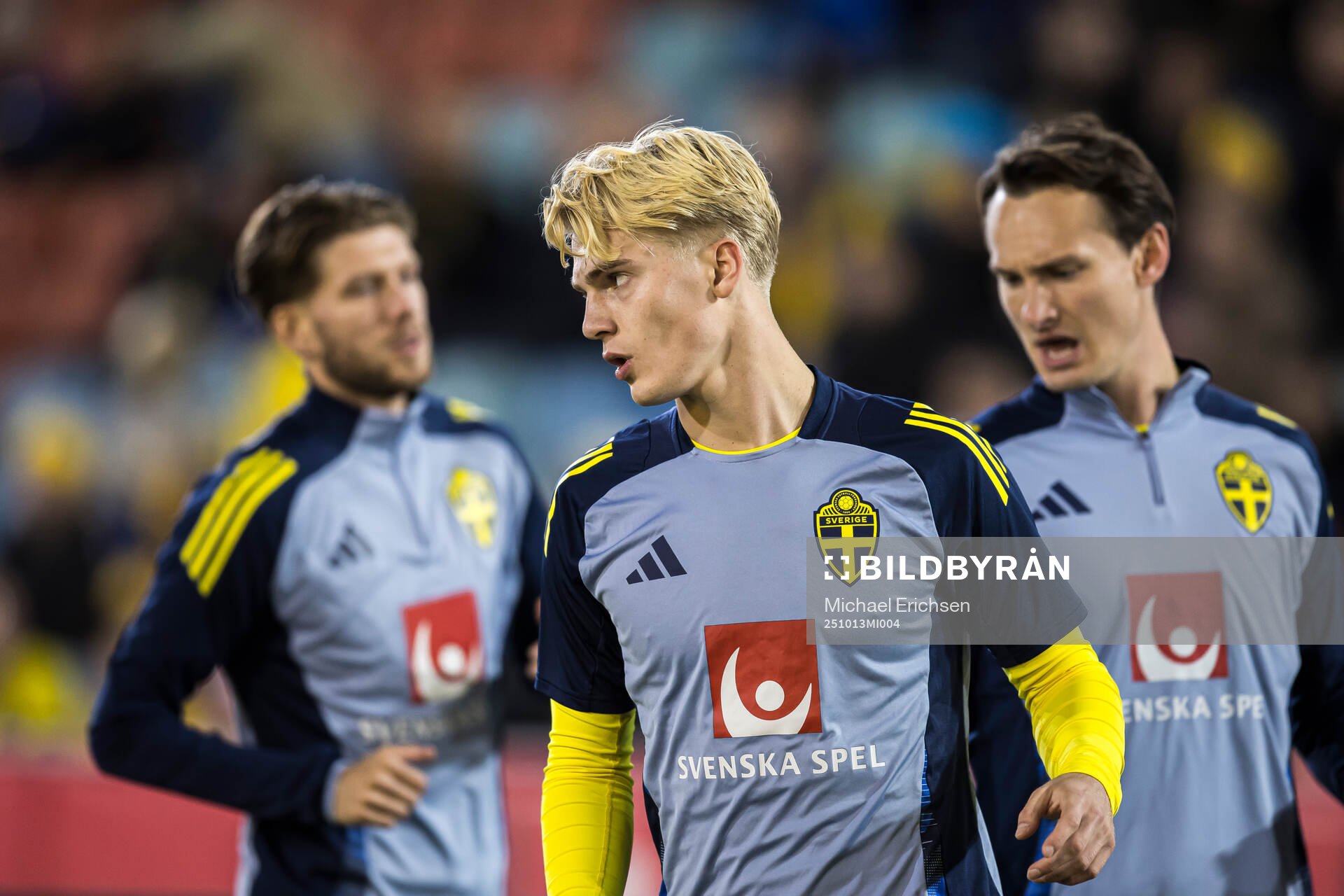 Lucas Bergvall of Sweden ahaed of the FIFA World Cup