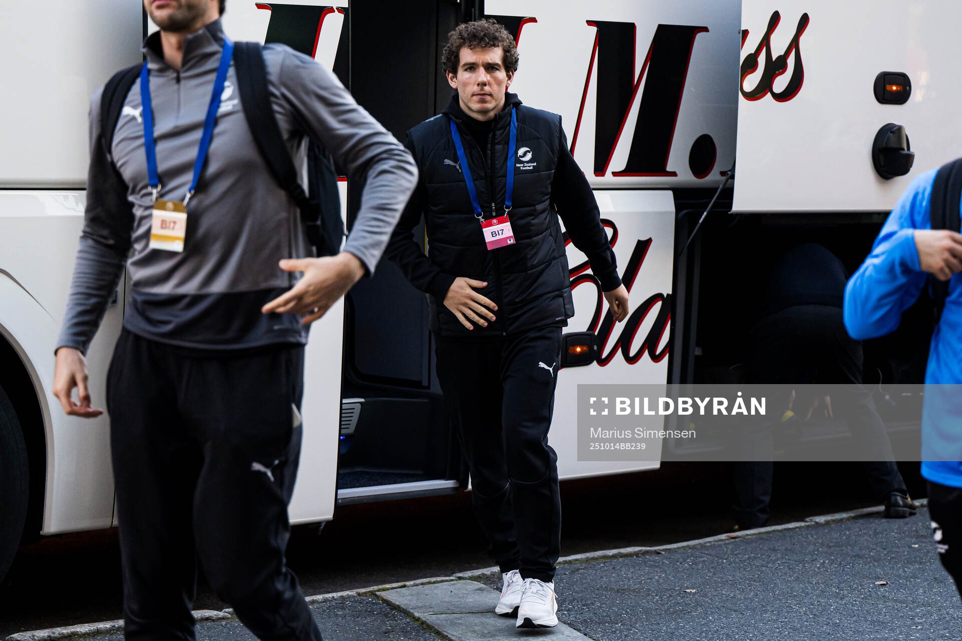 Joe Bell of New Zealand arrives