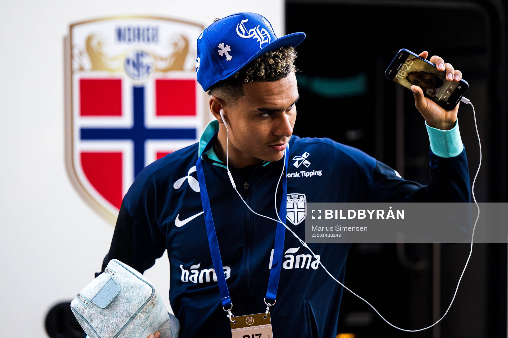 Antonio Nusa of Norway arrives