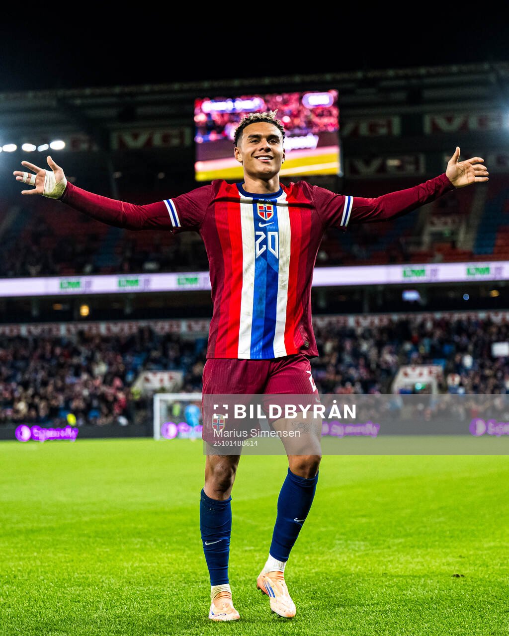 Antonio Nusa of Norway celebrates