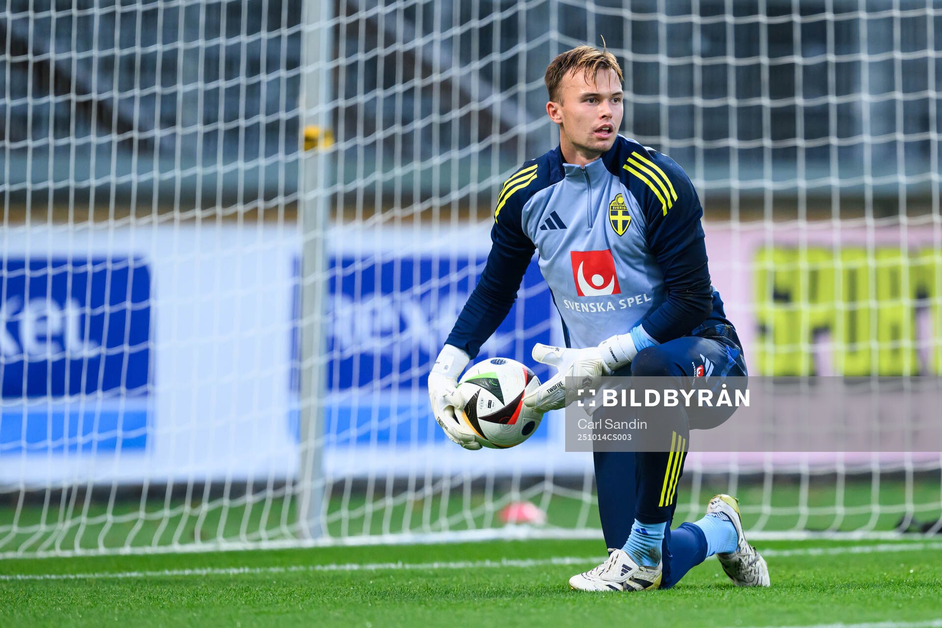 Goalkeeper André Picornell of Sweden