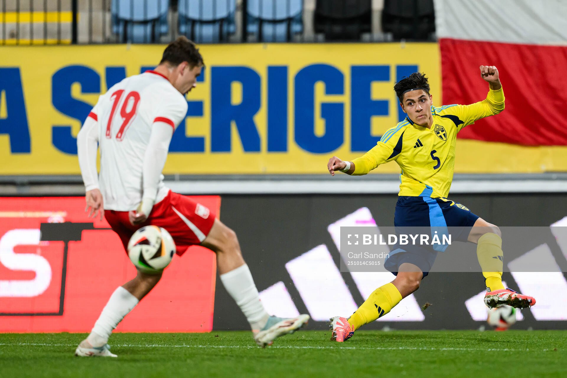 Marcel Krajewski of Poland and Matteo Perez Vinlöf of